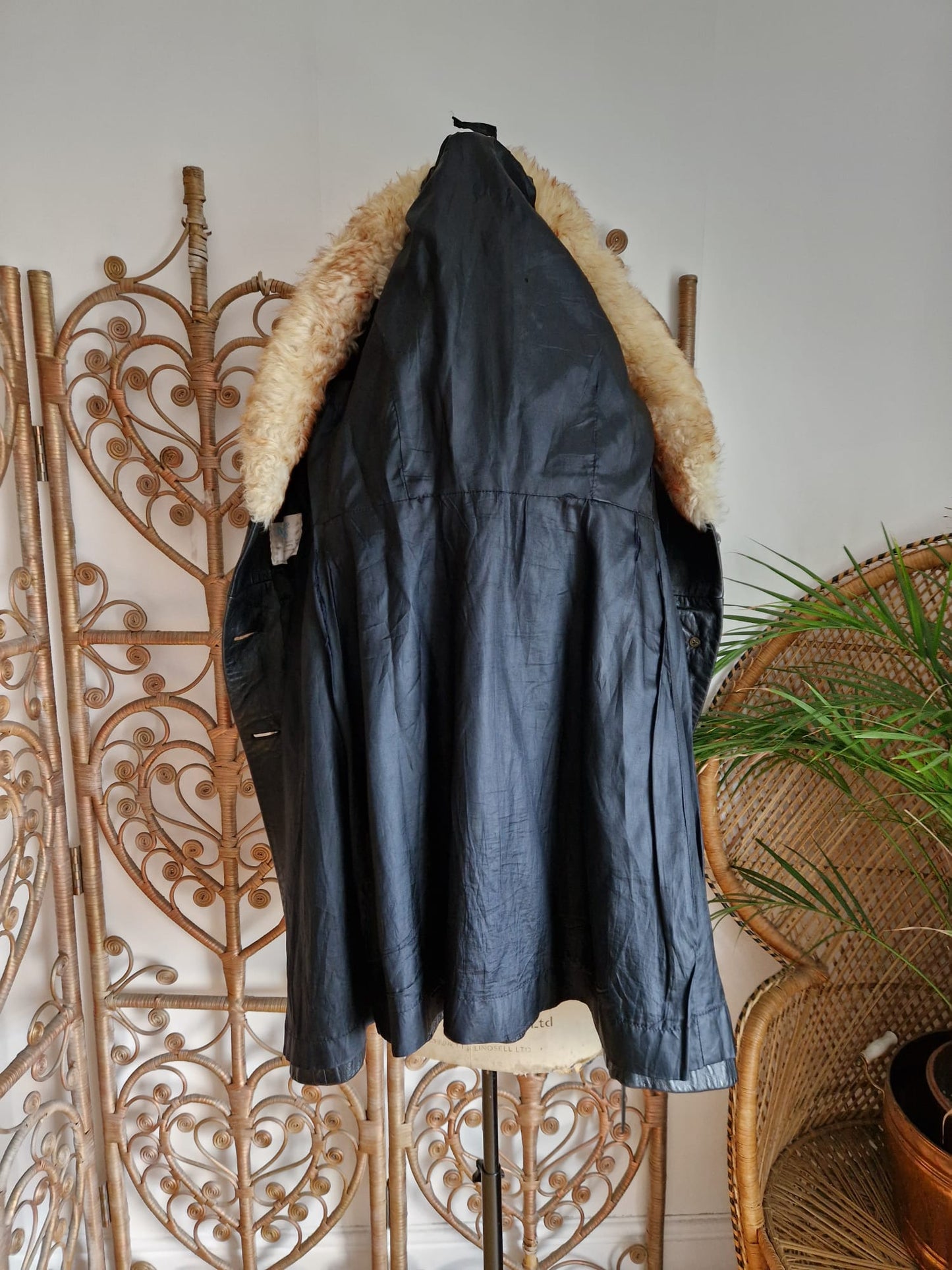 Vintage 70s leather coat