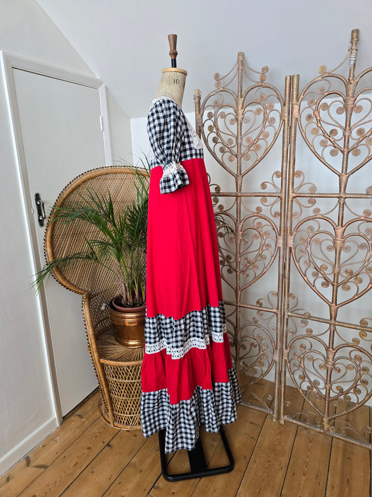 Vintage Travers Tempos maxi dress