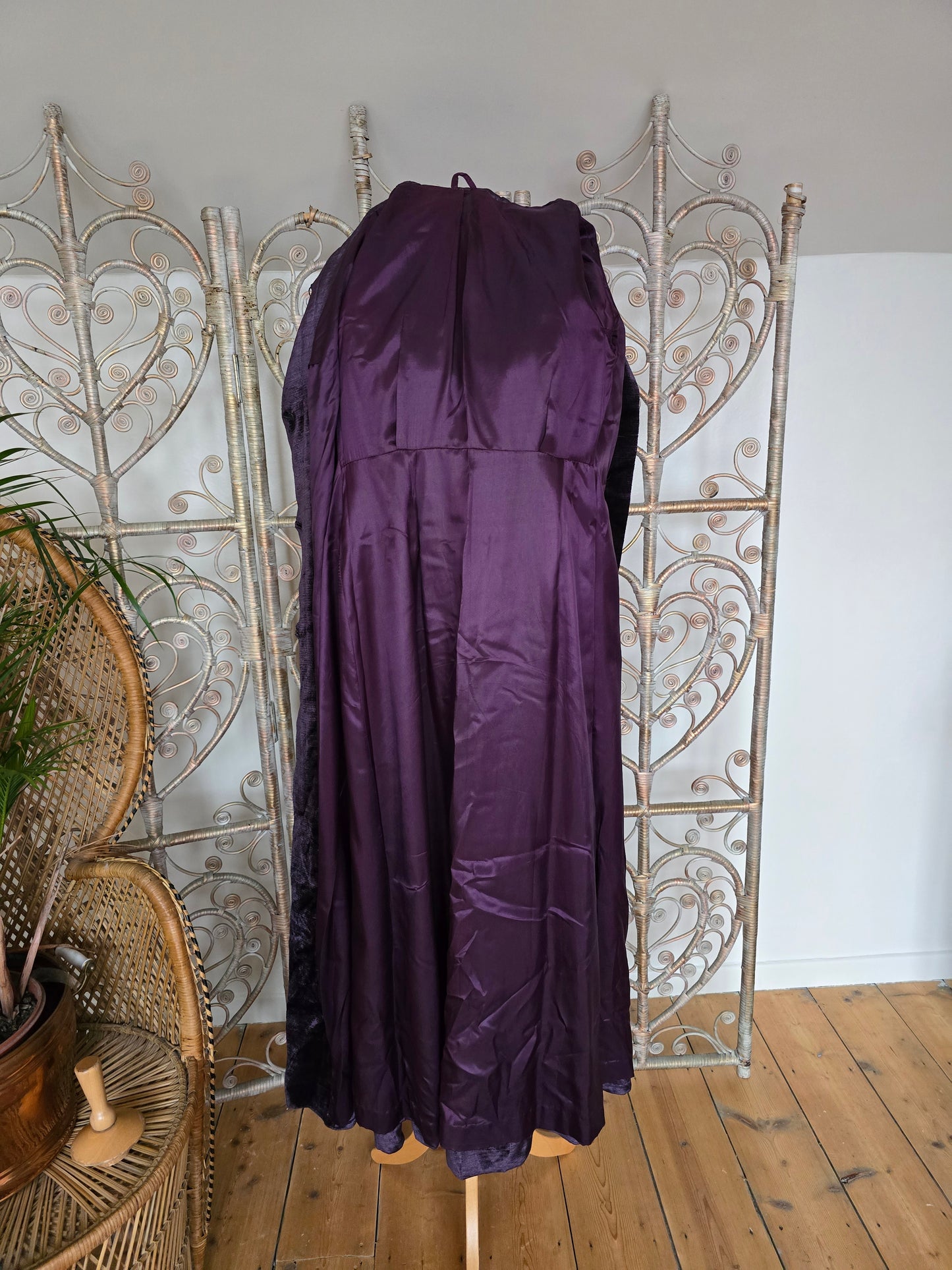 Vintage hooded Chenille 70s coat