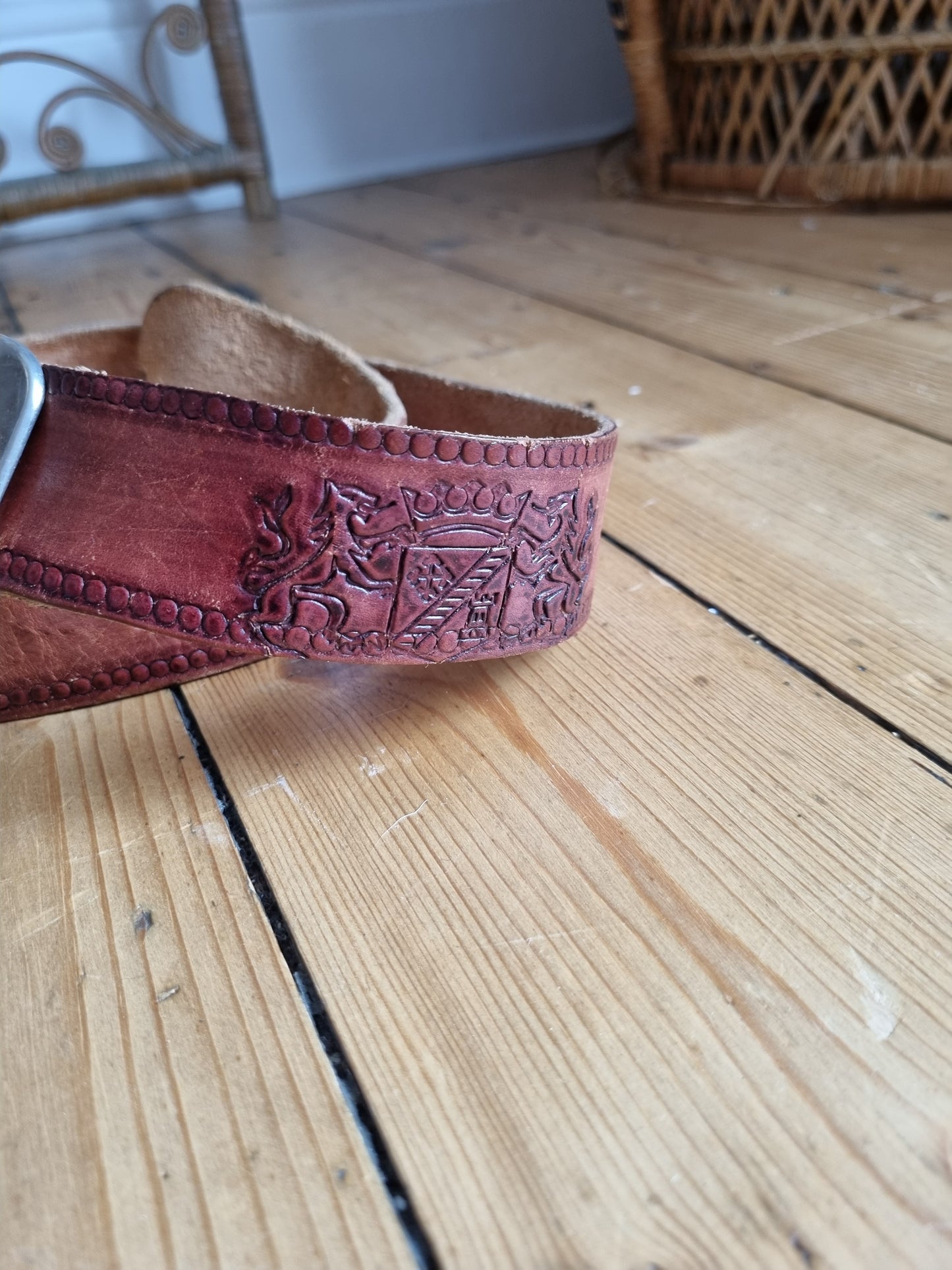 Vintage tooled leather belt