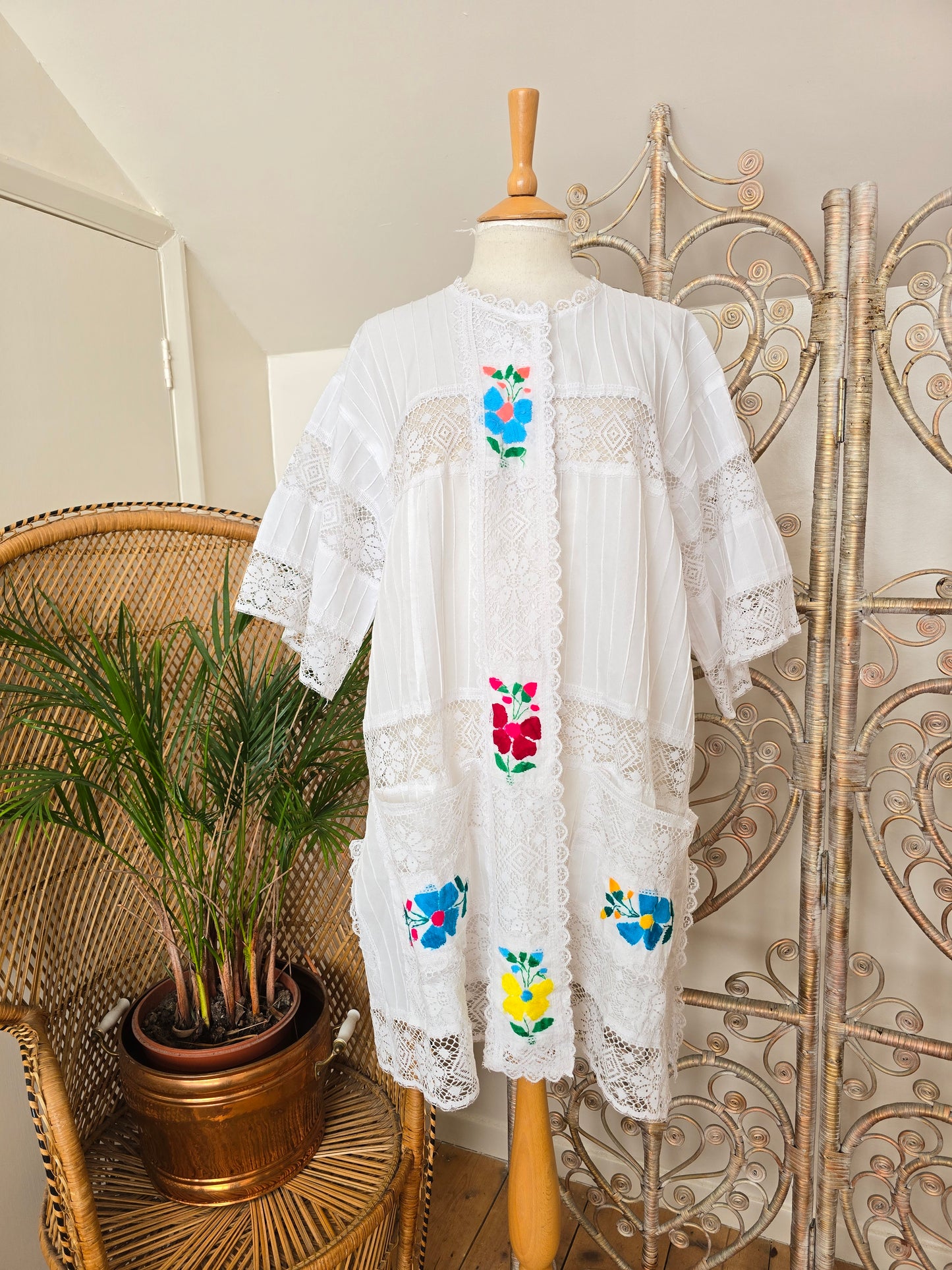 Vintage embroidered shirt tunic