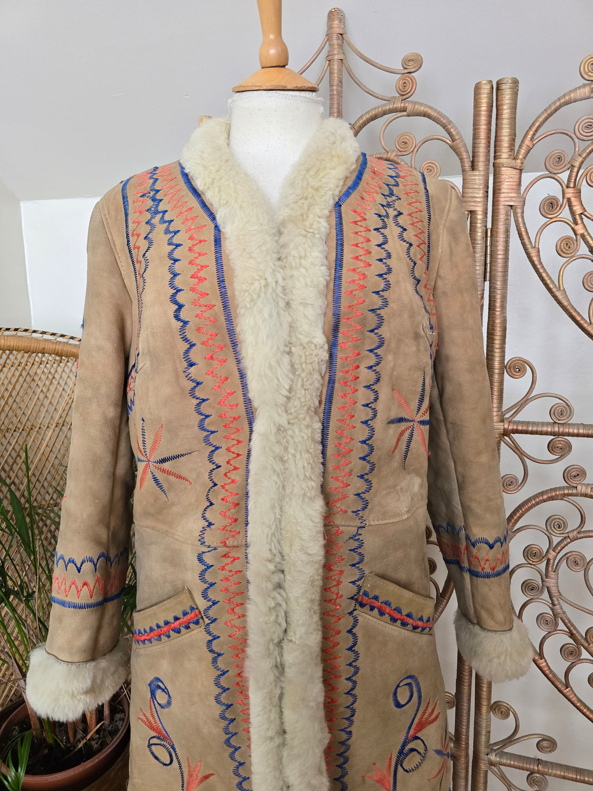 Vintage Afghan embroidered 70s coat