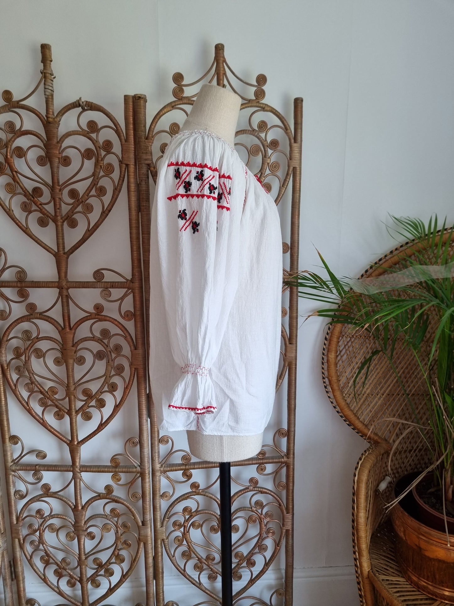 Vintage cheesecloth embroidered blouse