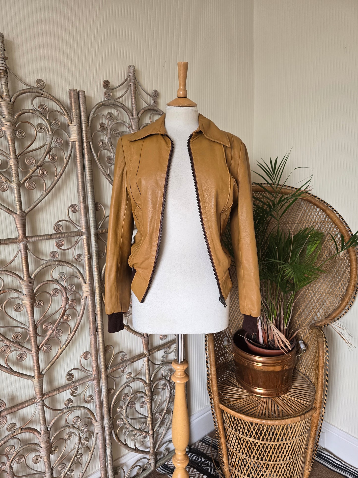 Vintage leather peak collar jacket