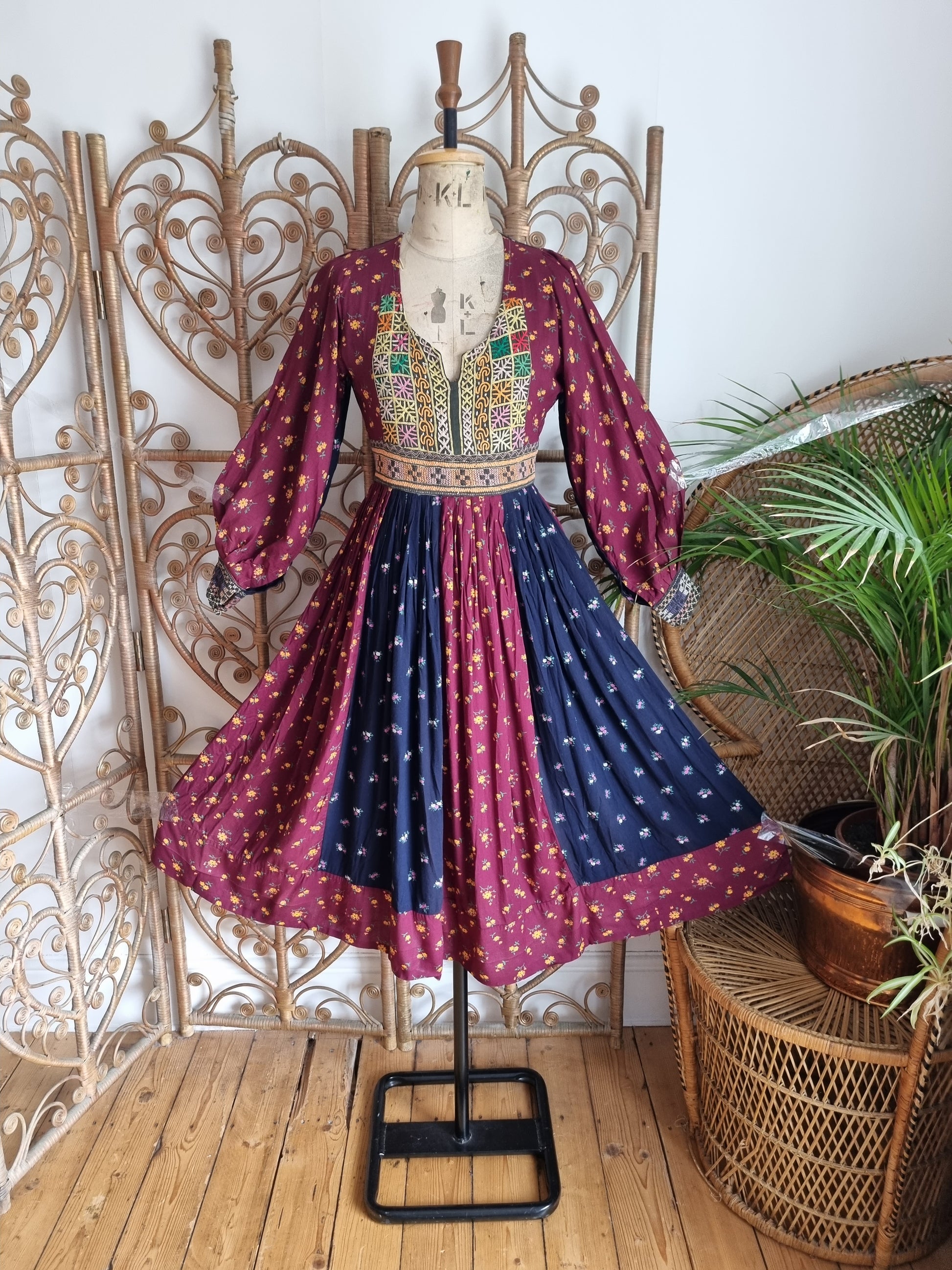 Vintage Afghan dress Sapphire and Sixpence Vintage Afghan dress Sapphire and Sixpence