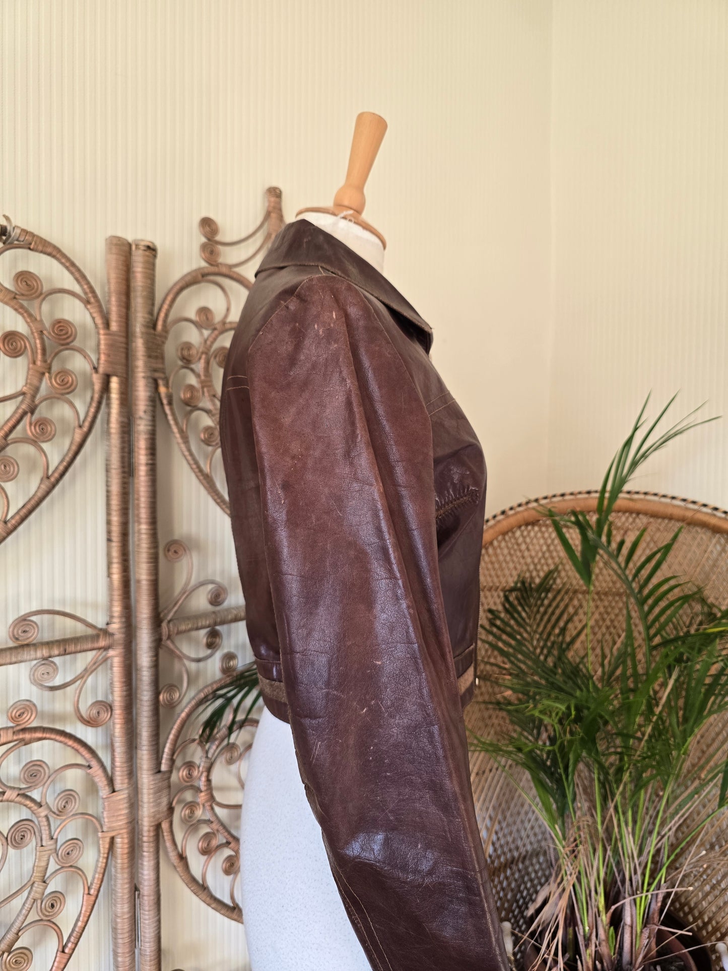 Vintage leather crop jacket