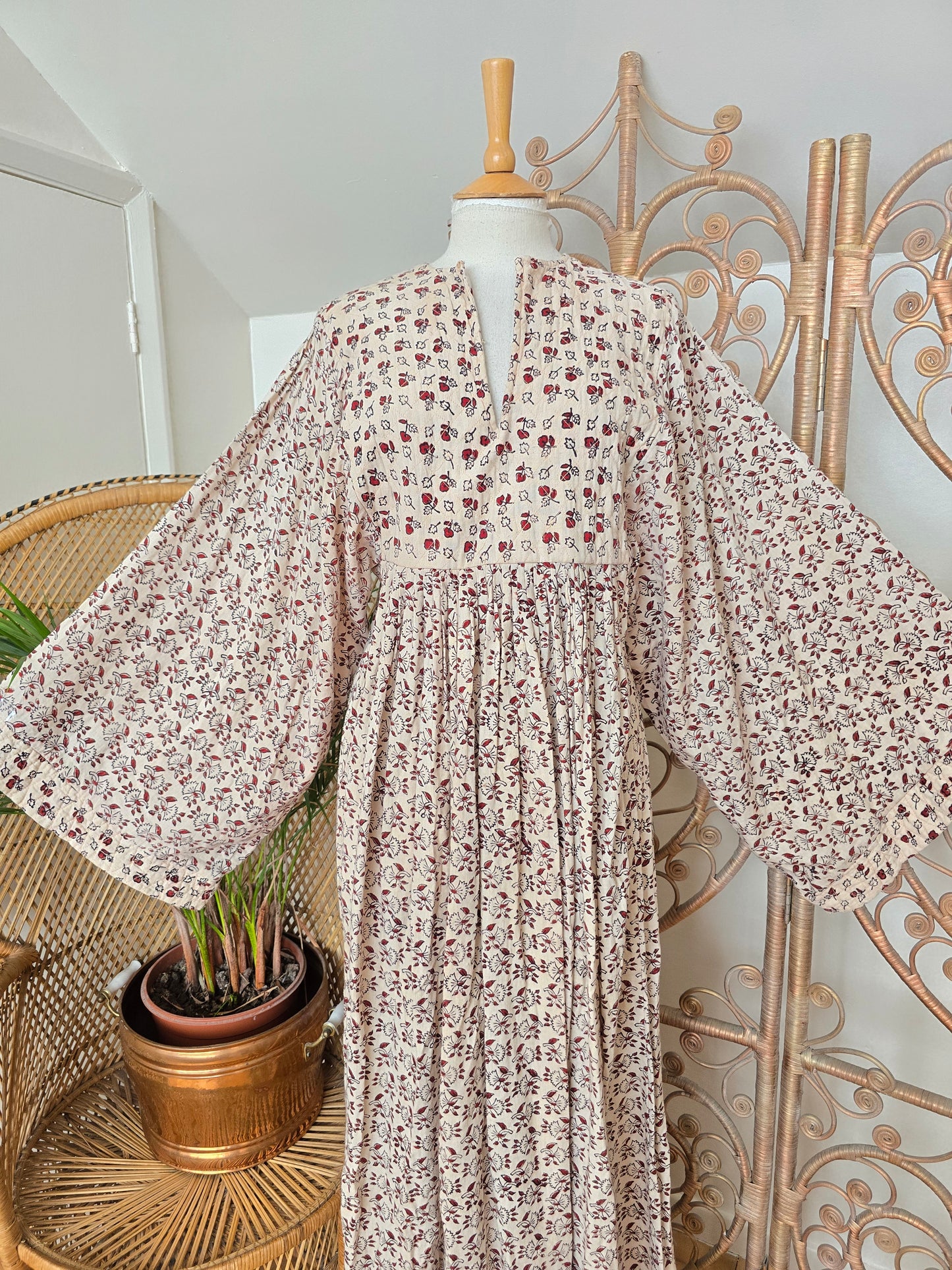 Vintage Anmol indian print 70s maxi dress