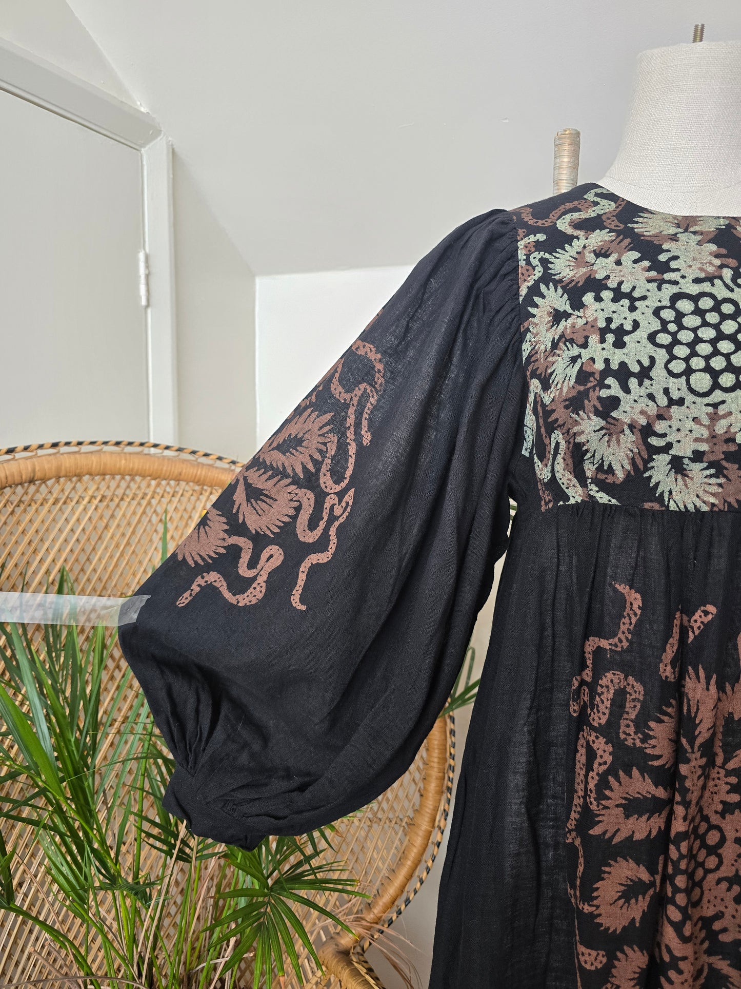 Vintage Kate Beaver 70s balloon sleeves dress