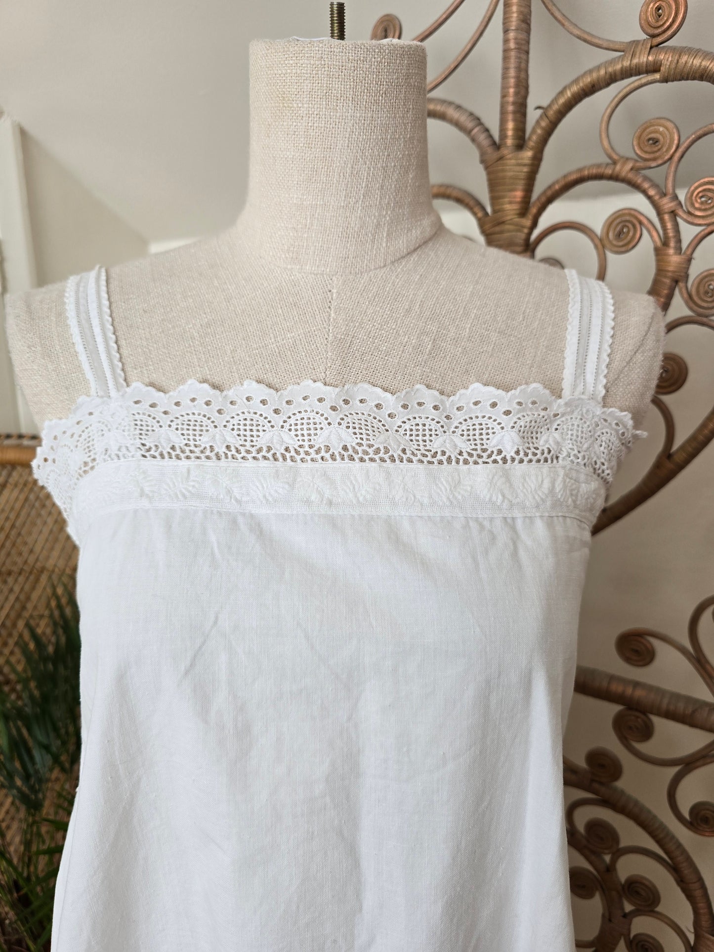Antique cotton slip