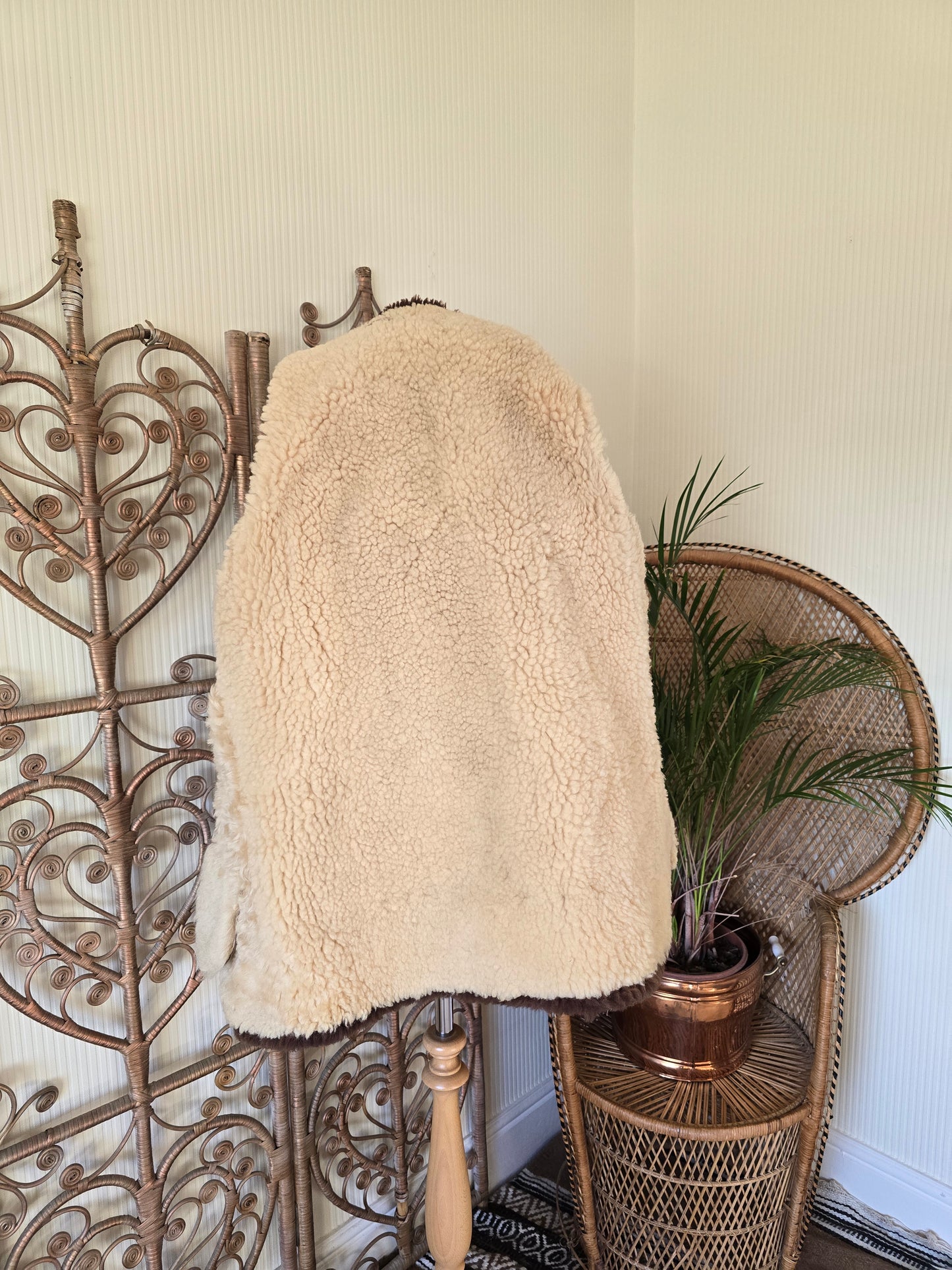Vintage embroidered sheepskin Polish coat