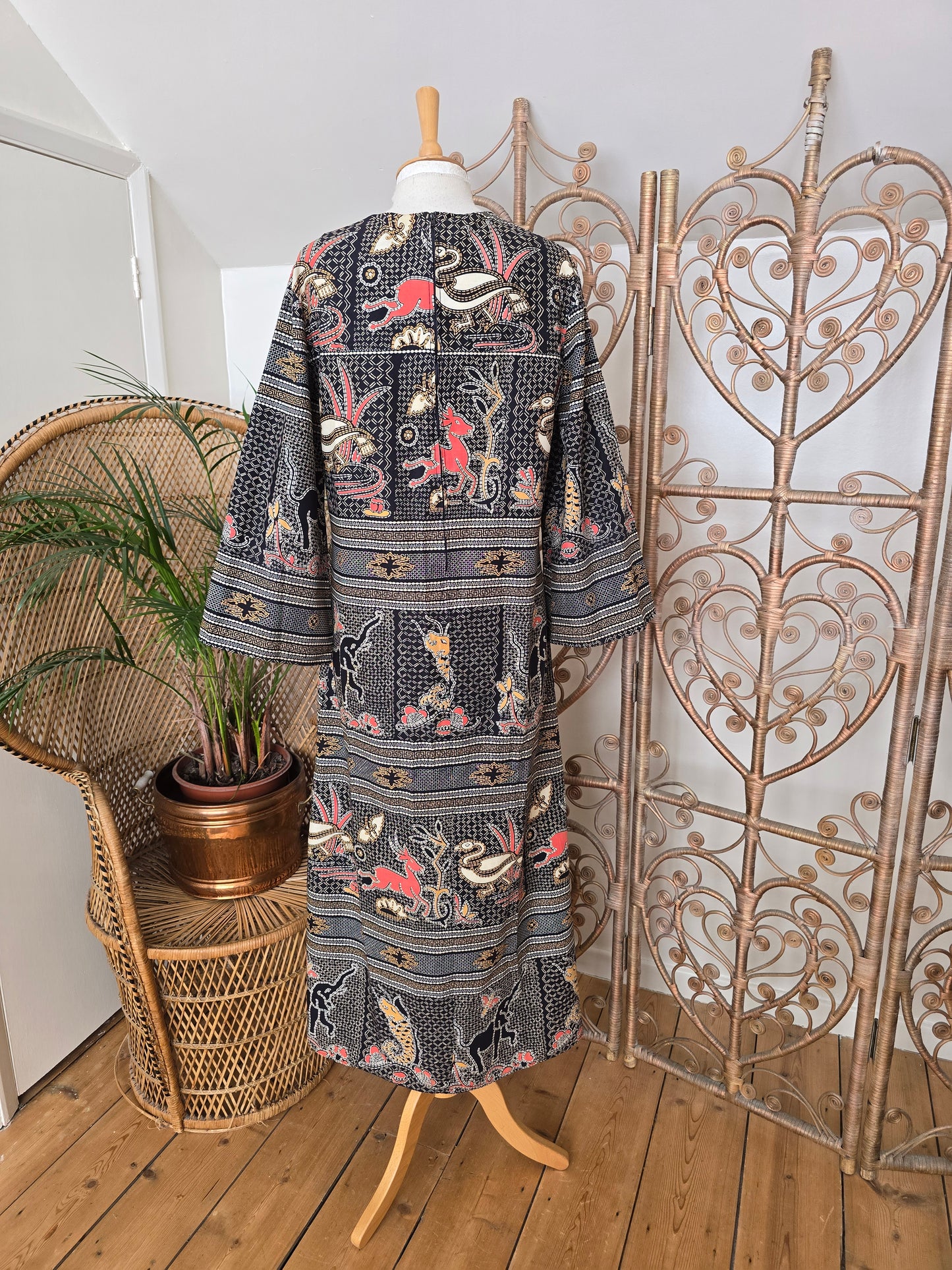 Vintage animal print 70s kaftan dress