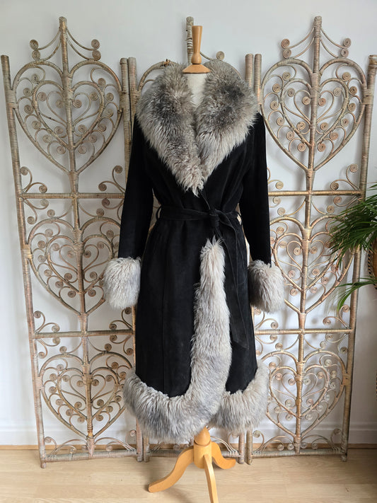 Vintage Sheepskin trim suede 70s coat