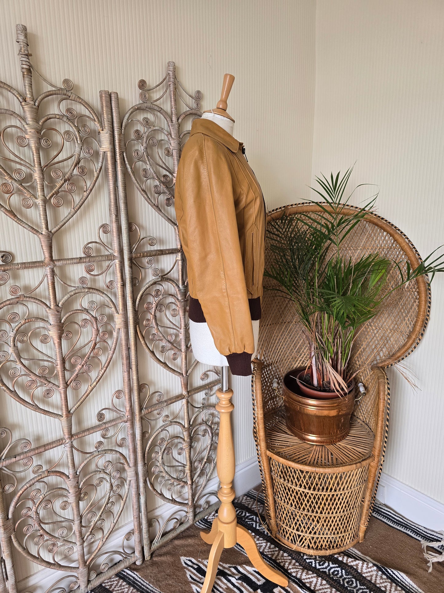 Vintage leather peak collar jacket