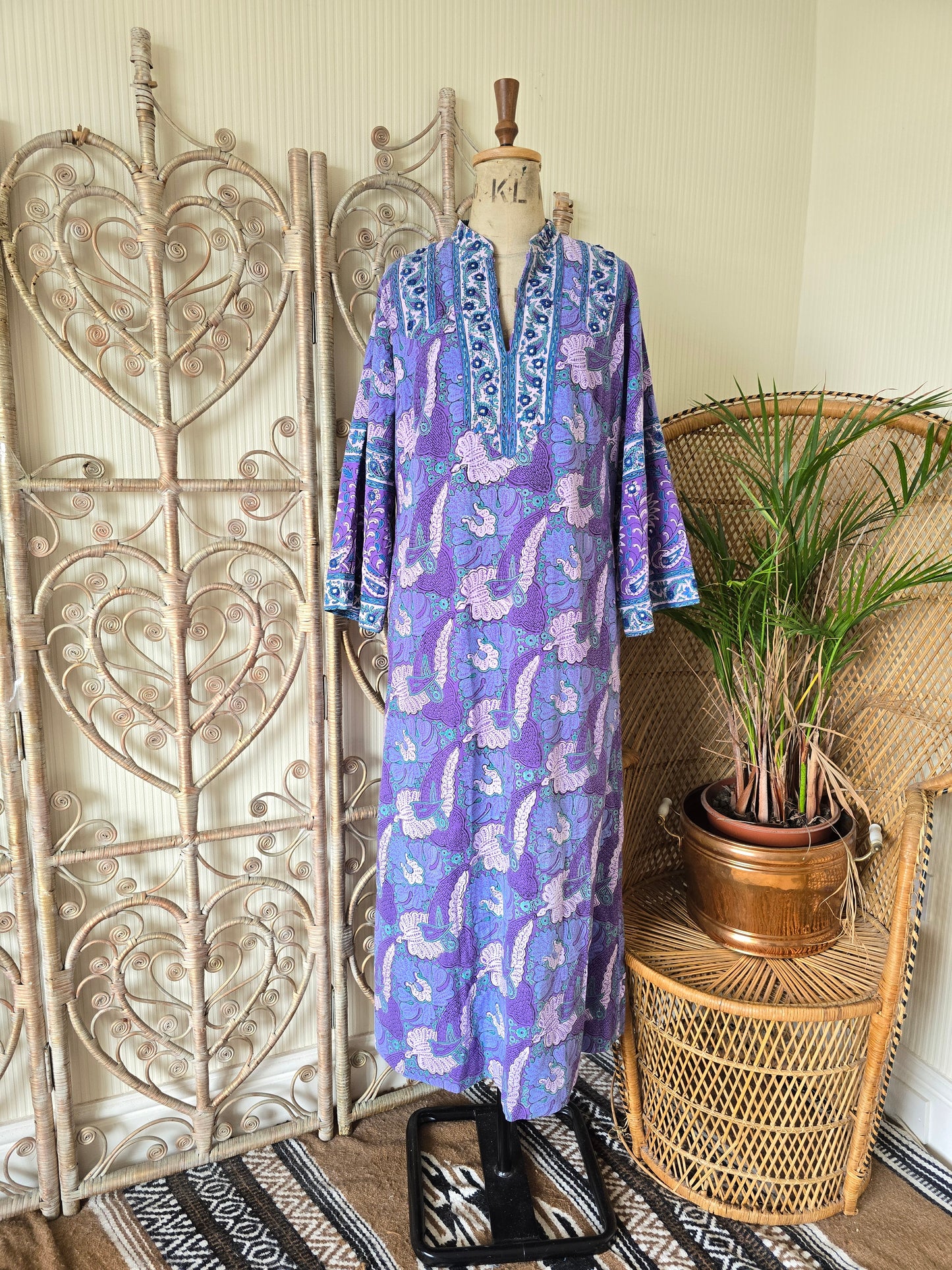 Vintage kaftan dress