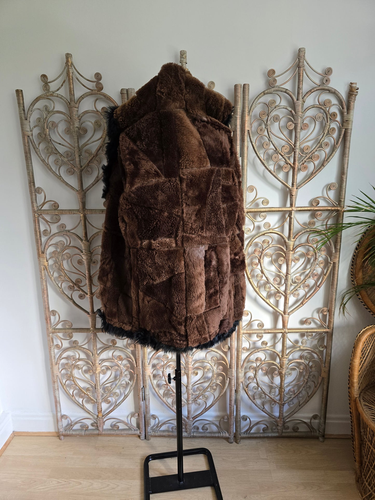 Vintage sheepskin hooded coat M