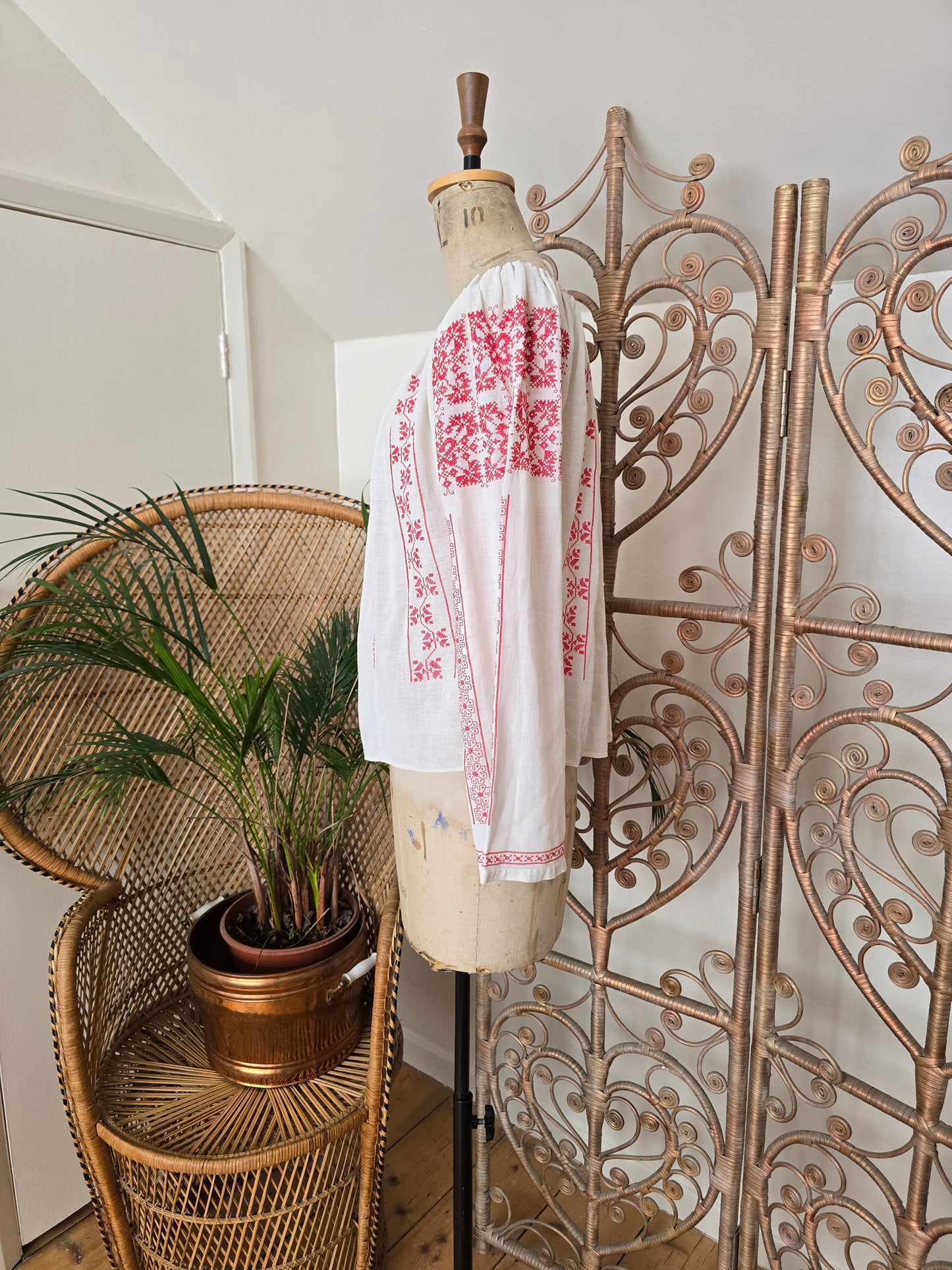 Vintage cotton Romanian blouse
