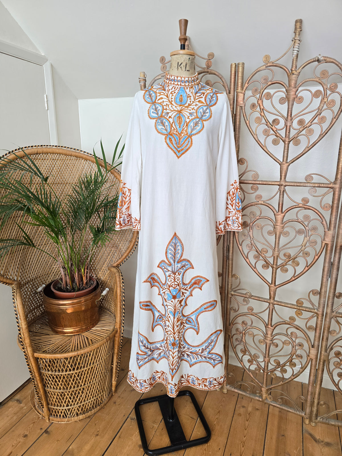 Vintage embroidered kaftan dress
