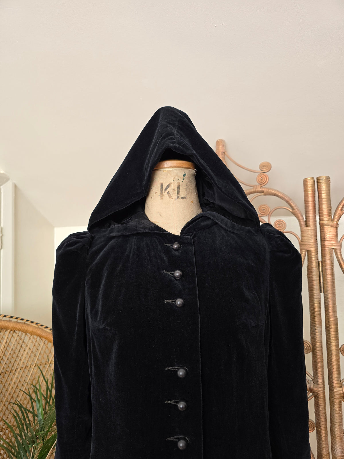 Vintage velvet hooded jacket