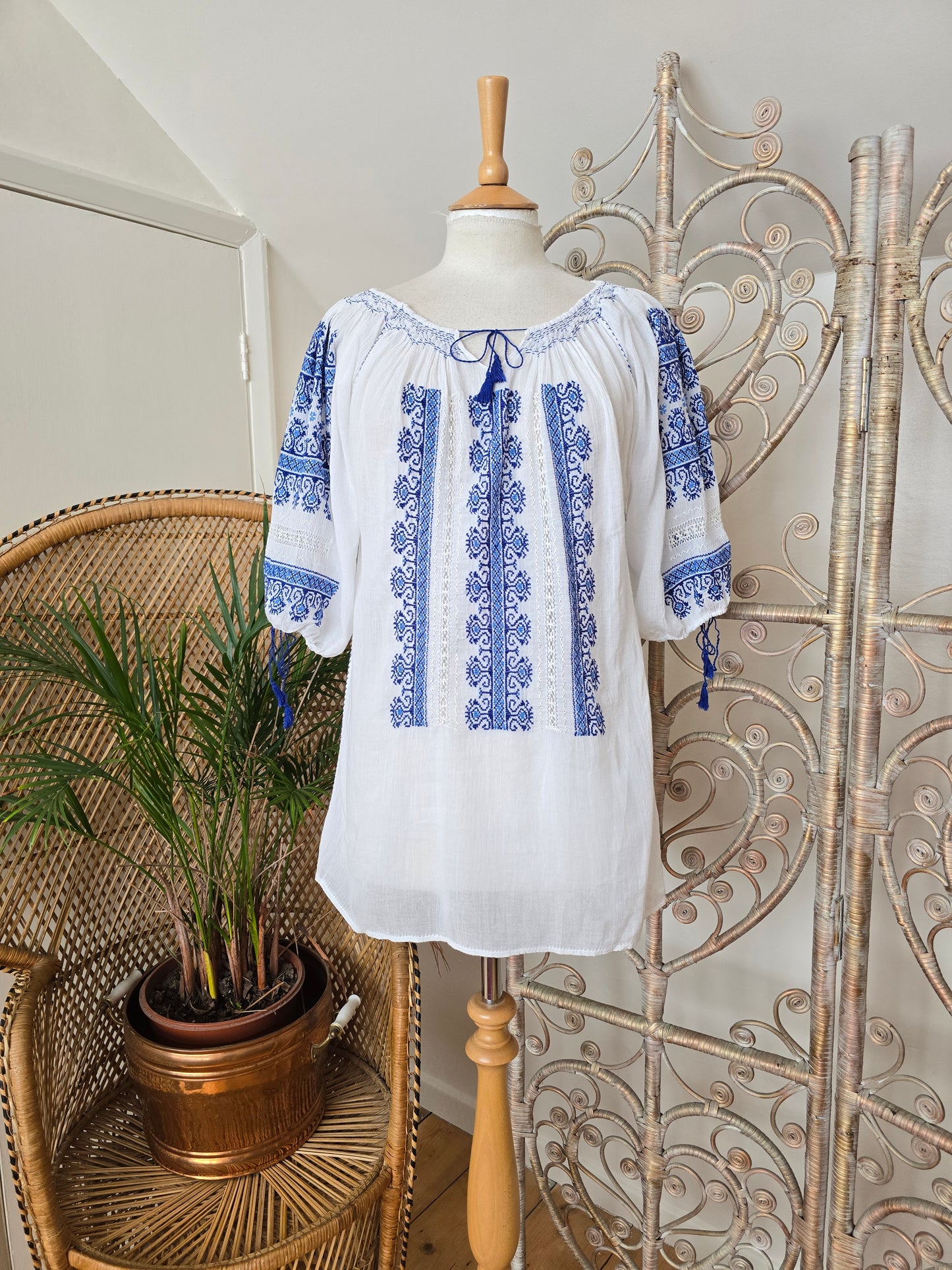 Vintage embroidered cheesecloth tunic blouse