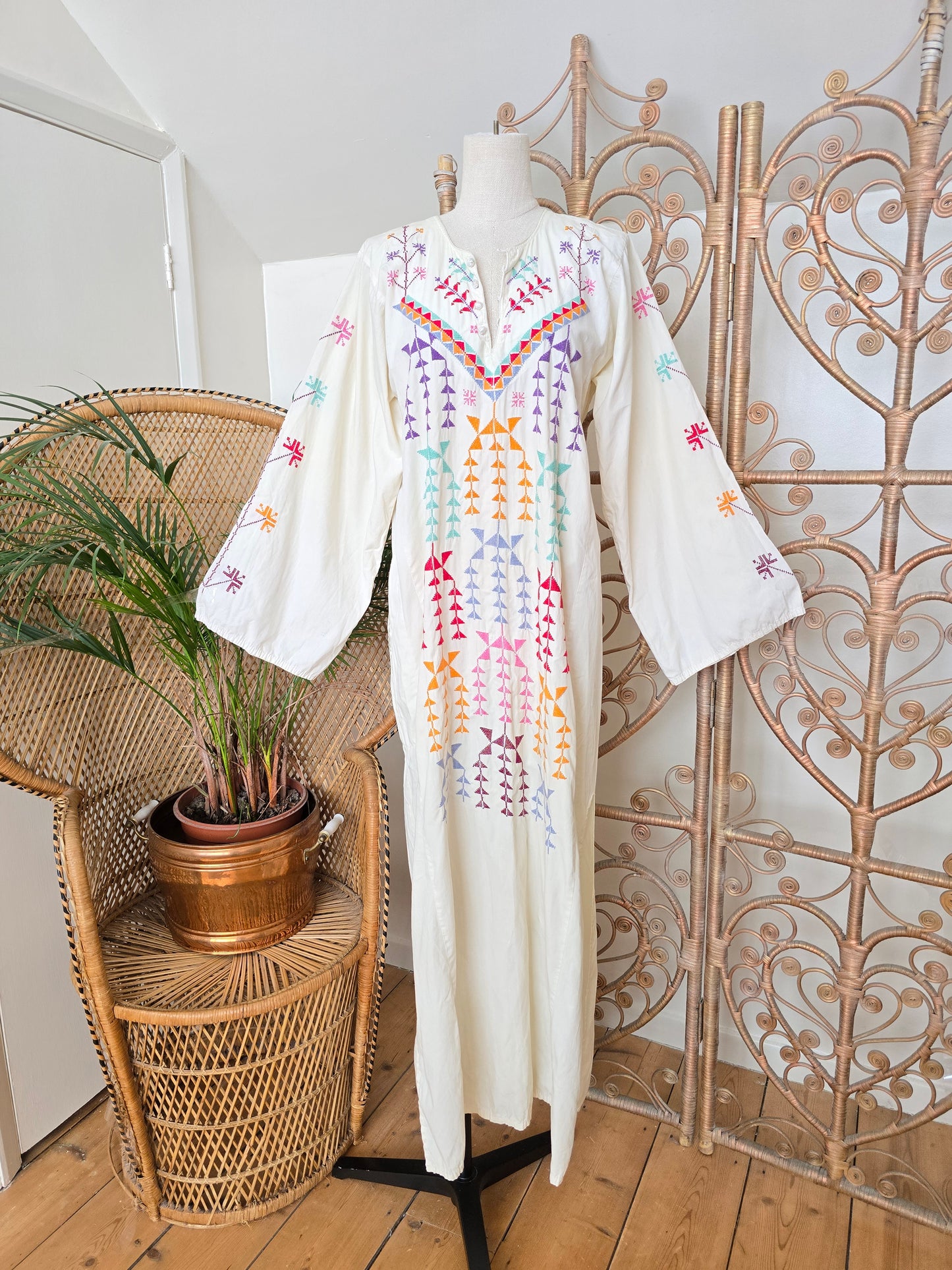 Vintage embroidered kaftan dress