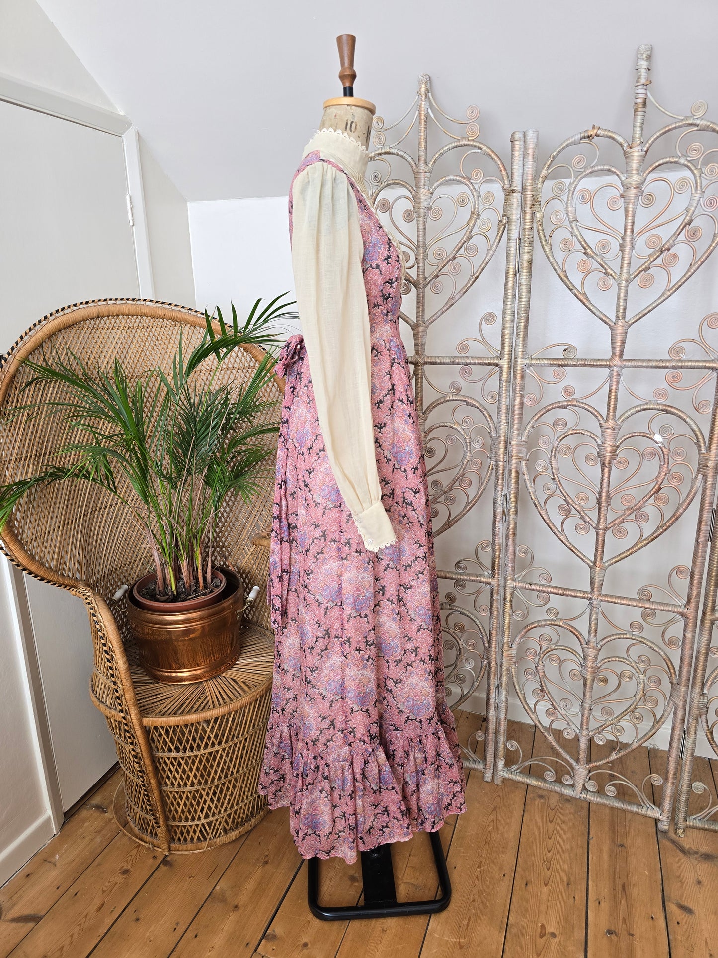 Vintage 70s Clothes Samuel Sherman maxi dress