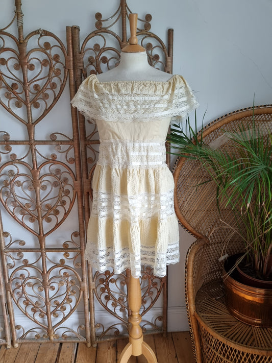 Vintage off shoulder mexican embroidered dress