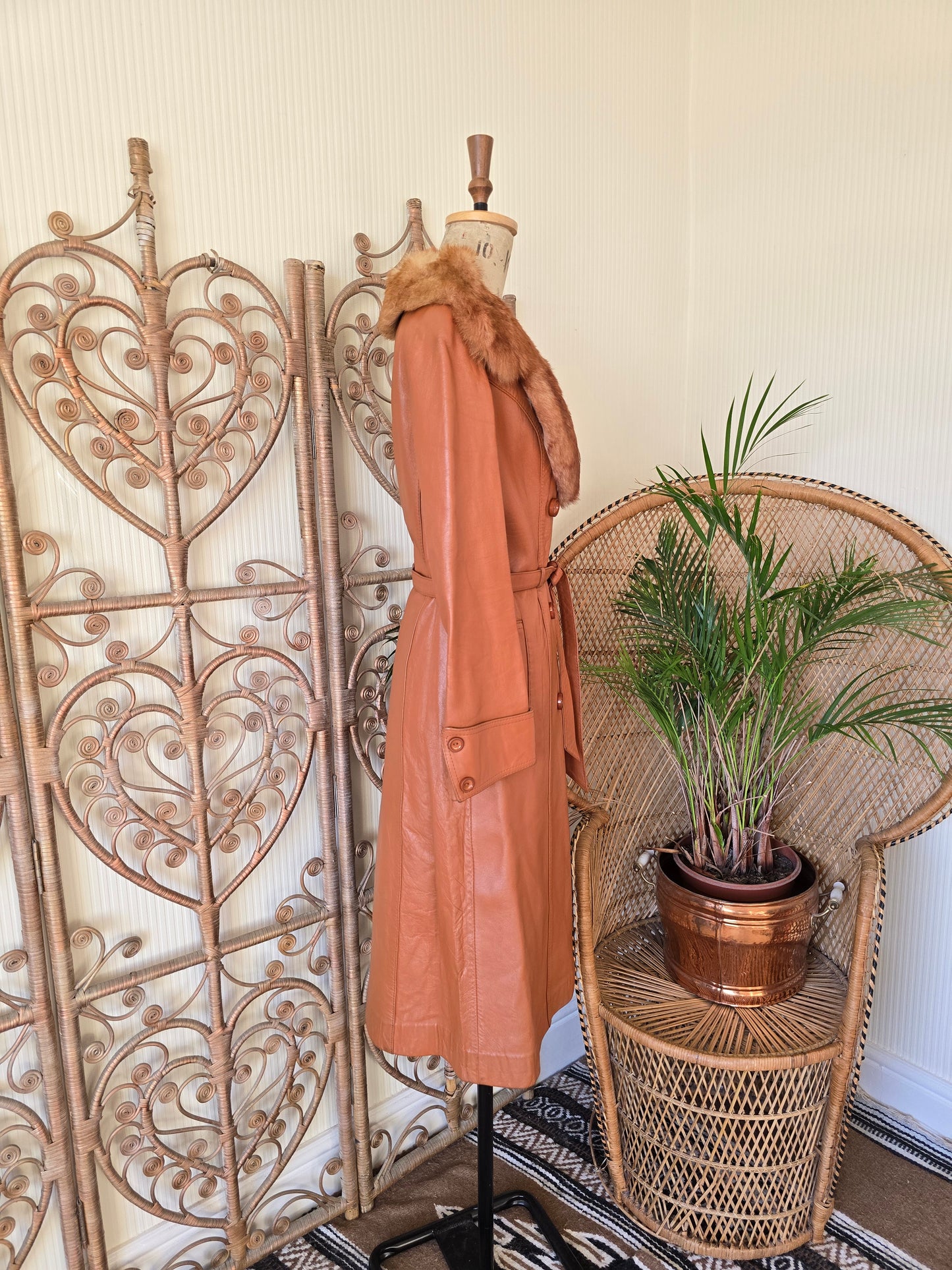 Vintage Spinney sheepskin collar leather coat XS S