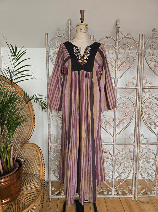 Vintage embroidered 70s kaftan dress