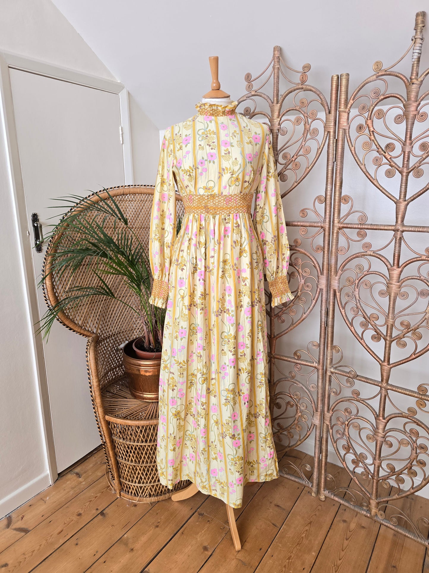 Vintage Richard shops 70s maxi dress