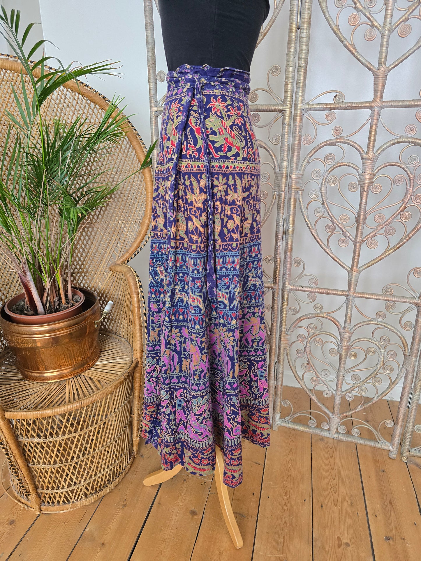 Vintage india Imports of Rhode Islands Indian maxi skirt