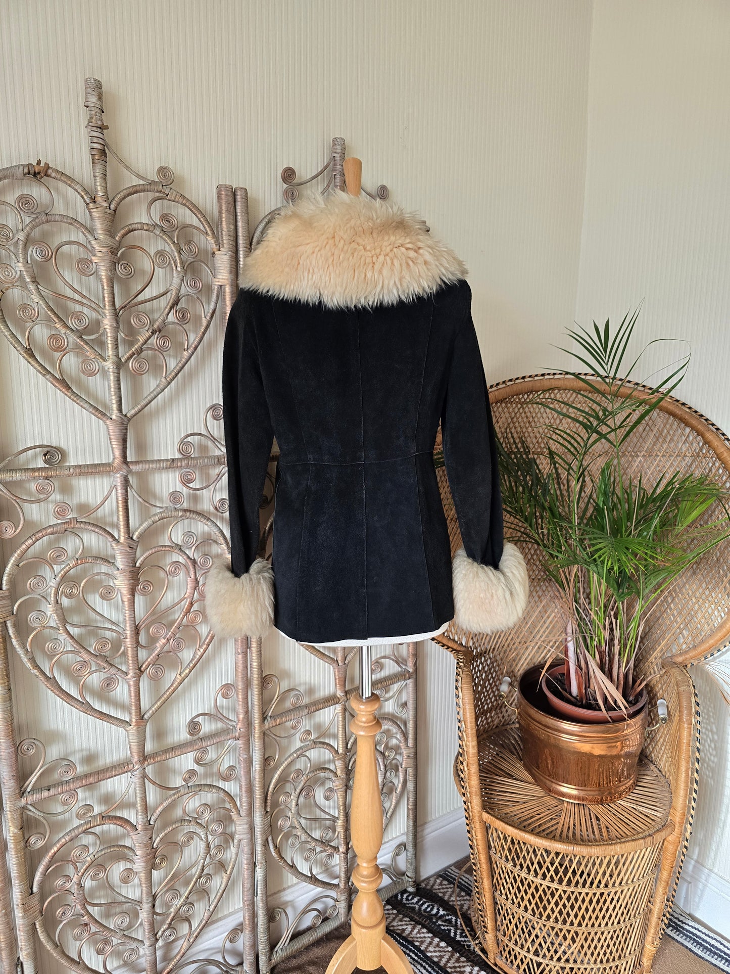 Vintage suede Sheepskin collar cuffs coat