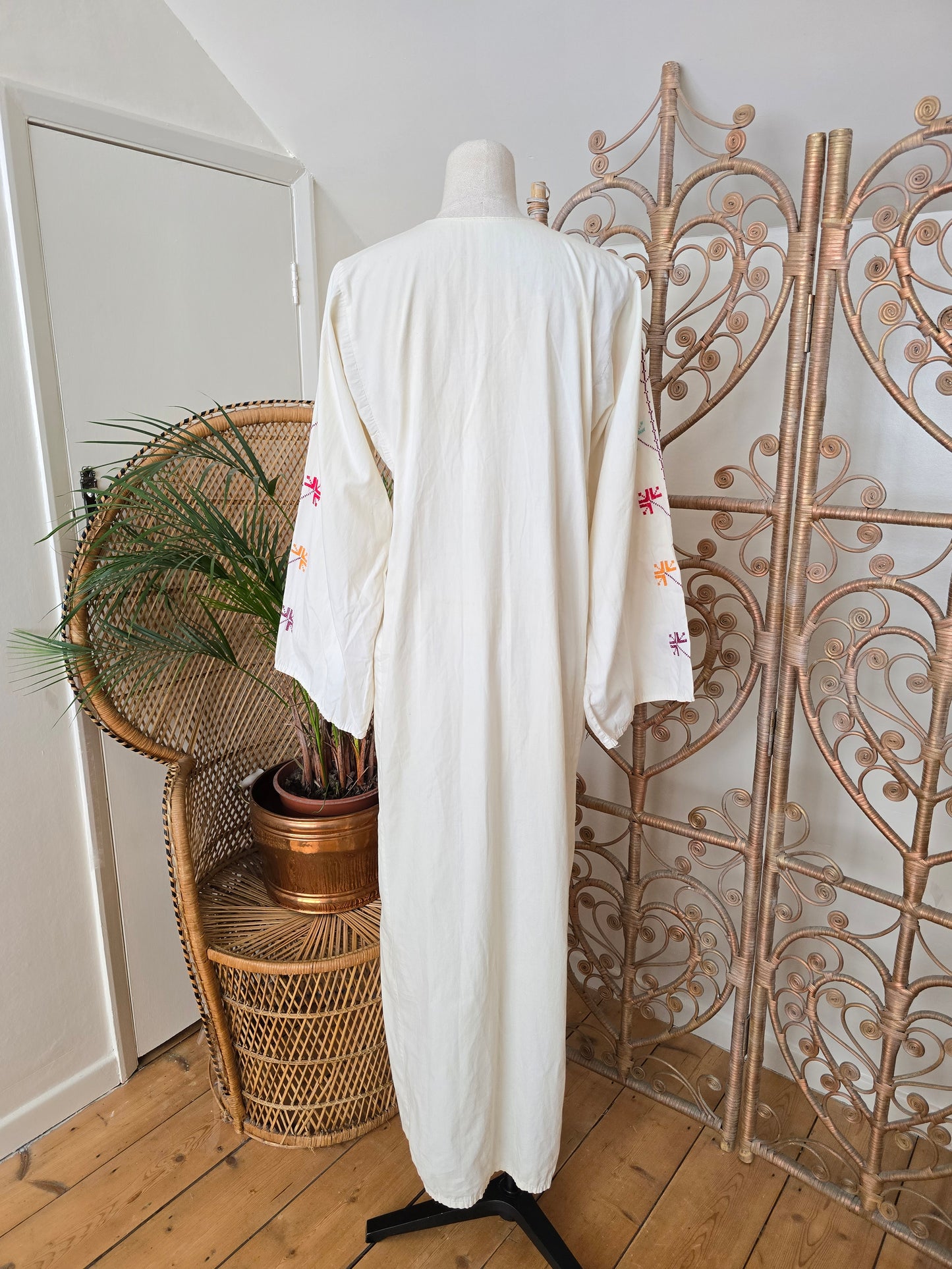Vintage embroidered kaftan dress