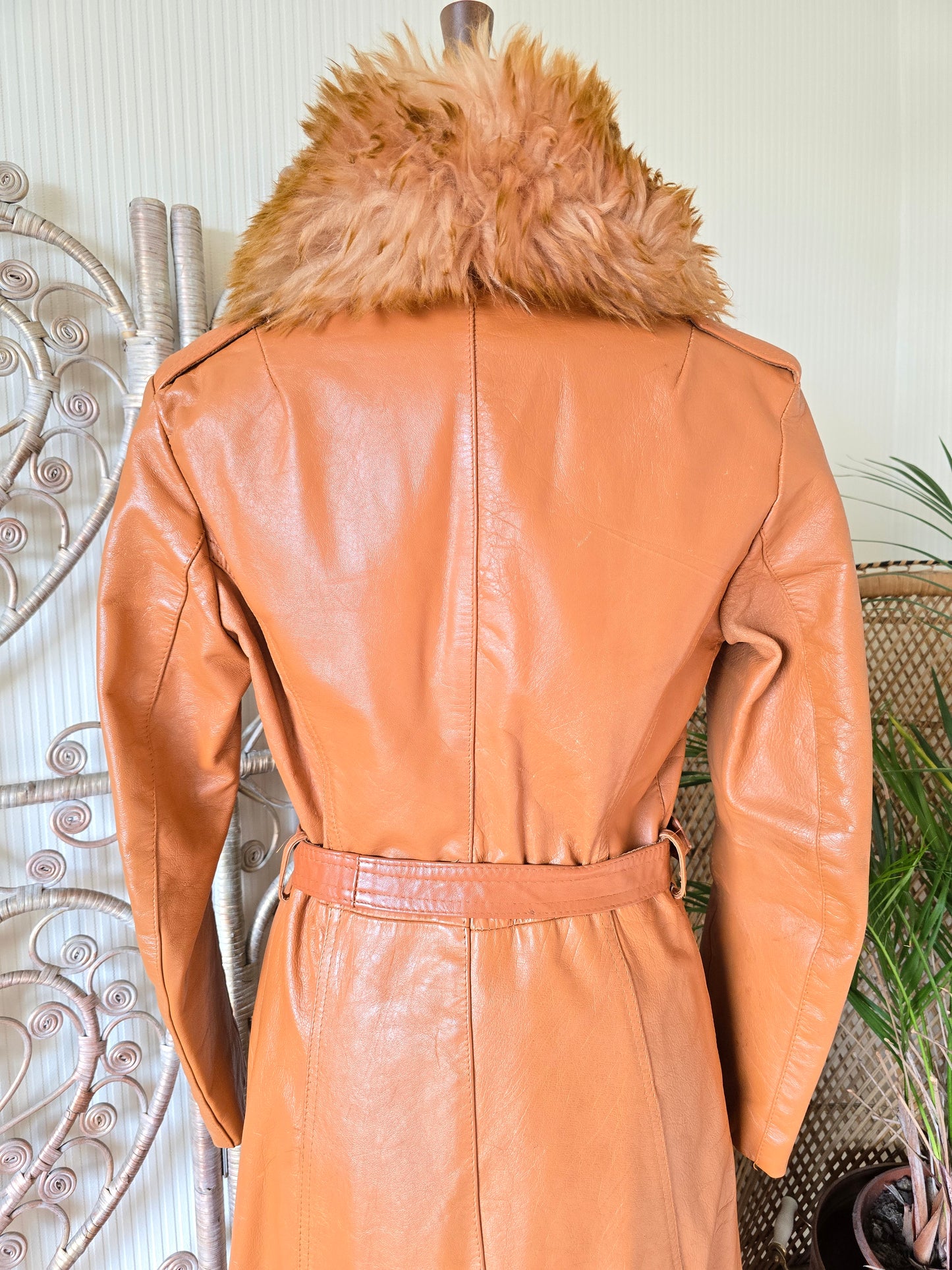 Vintage sheepskin collar leather coat