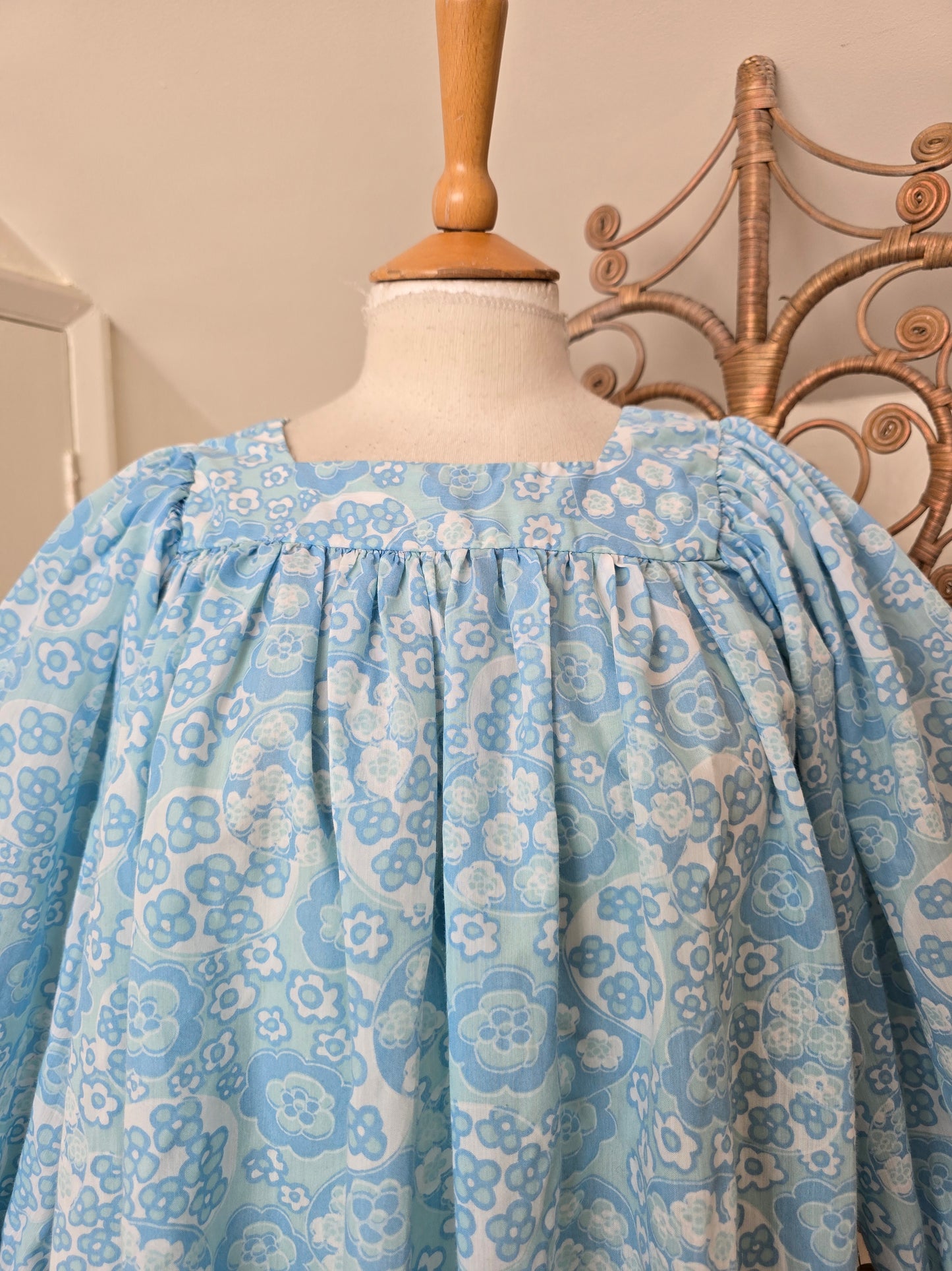 Vintage floral tunic blouse