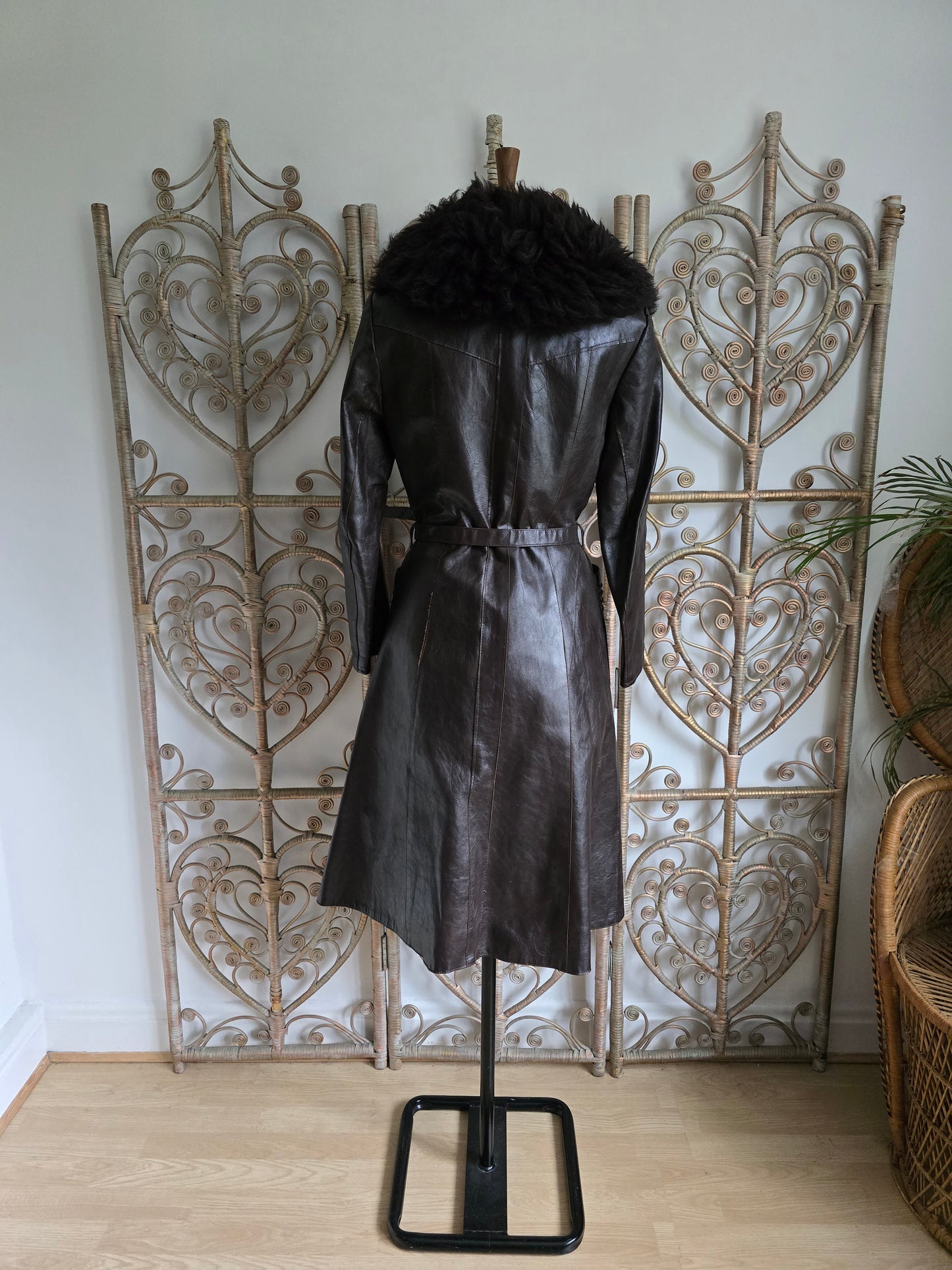 Vintage 70s leather coat