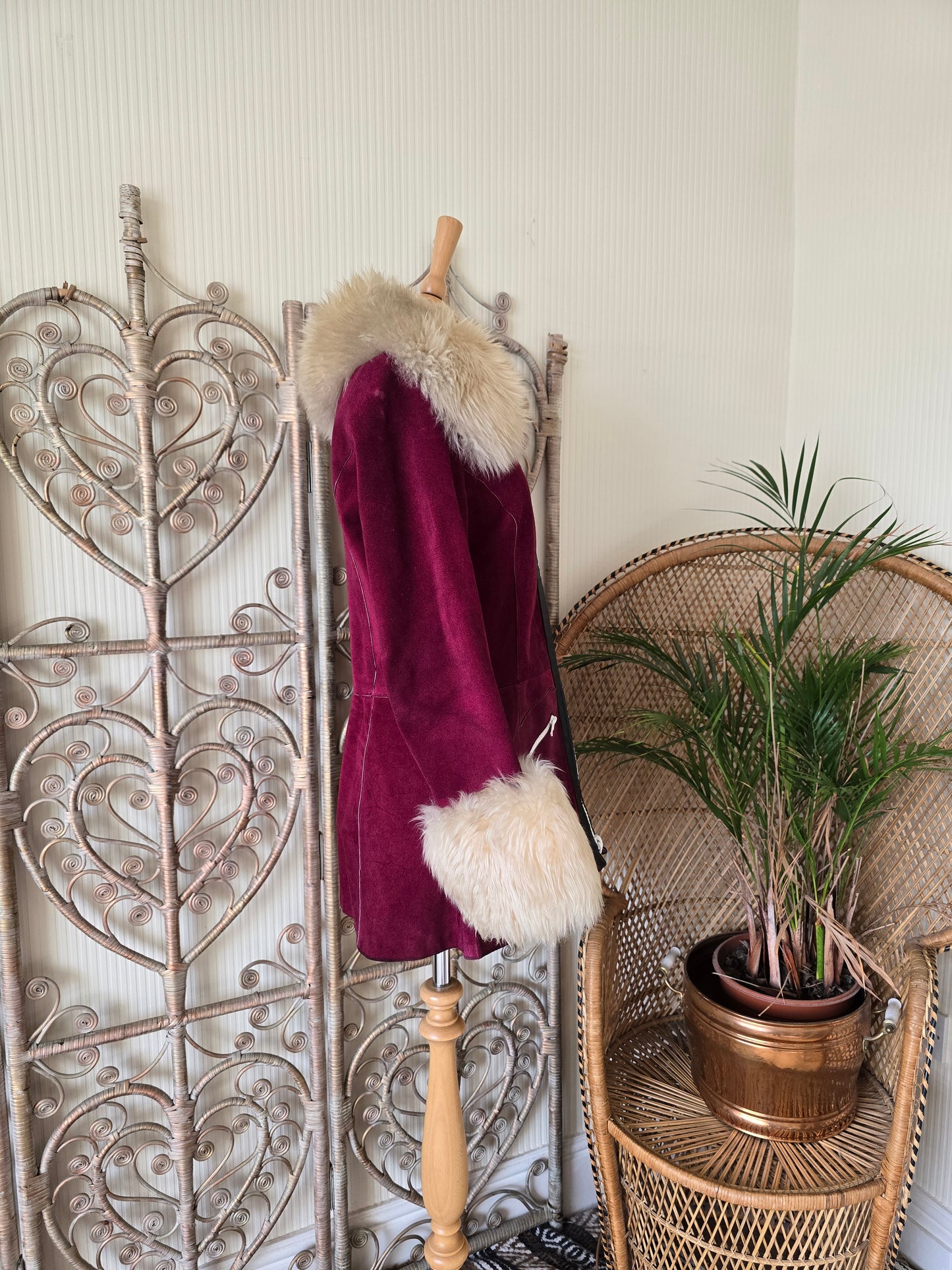 Vintage suede Sheepskin collar cuffs coat