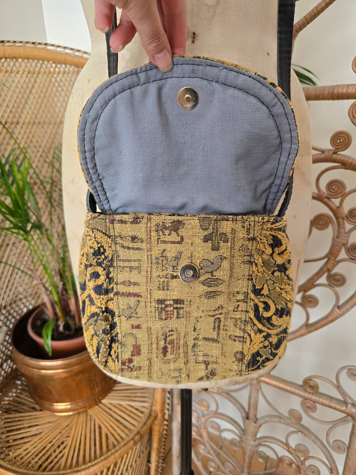 Vintage carpet shoulder bag