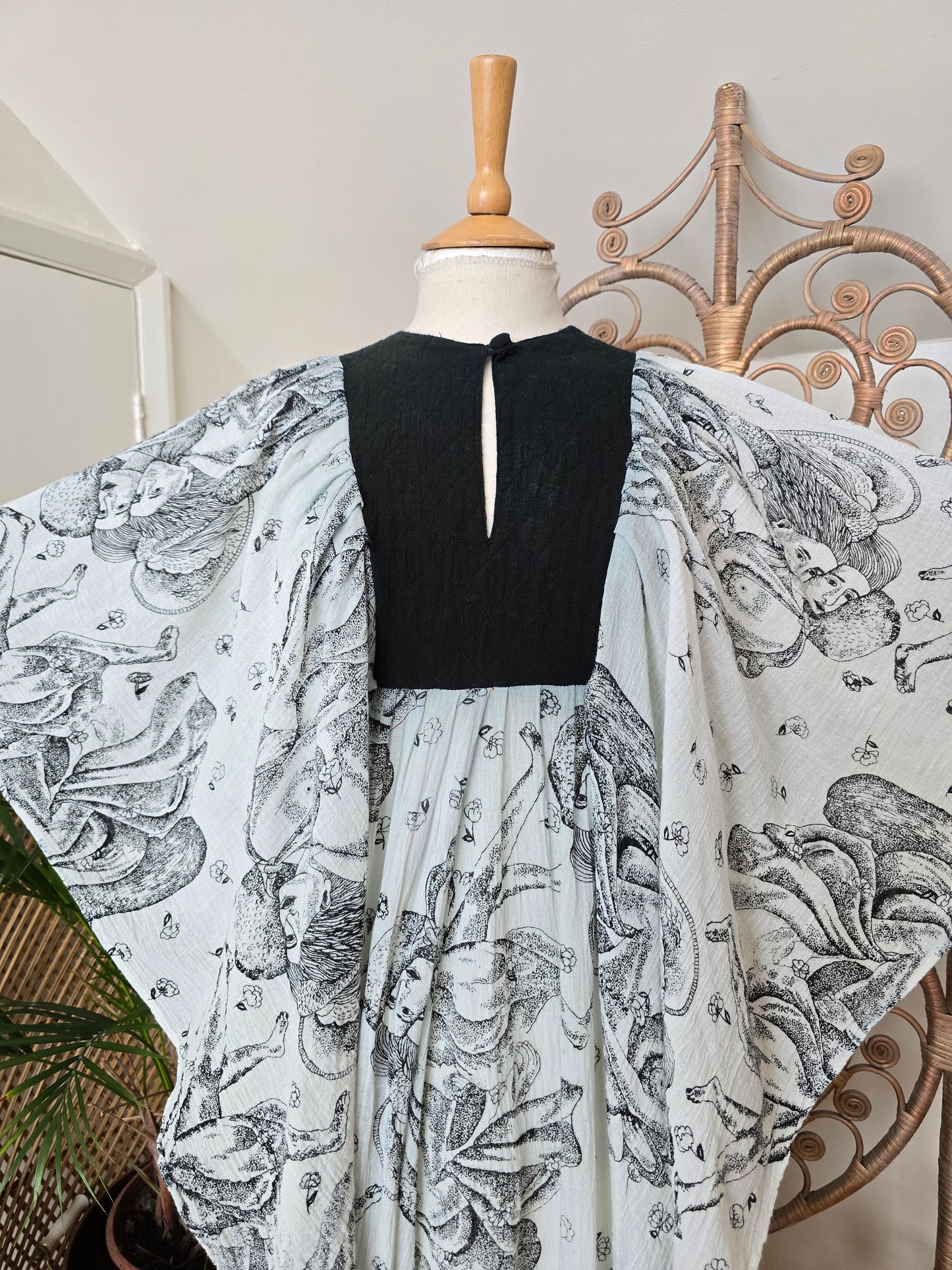 Vintage Ayesha Davar Indian cotton maxi dress