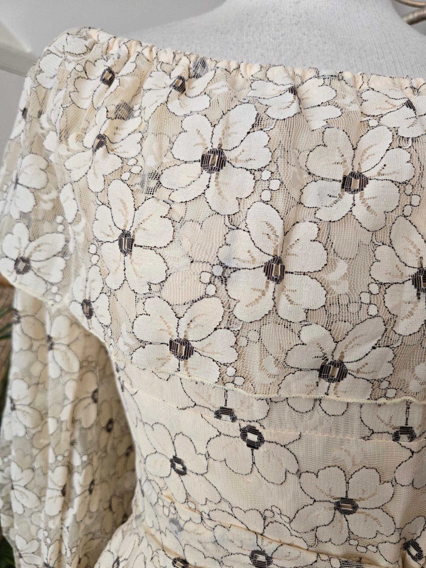 Vintage lace 70s dress