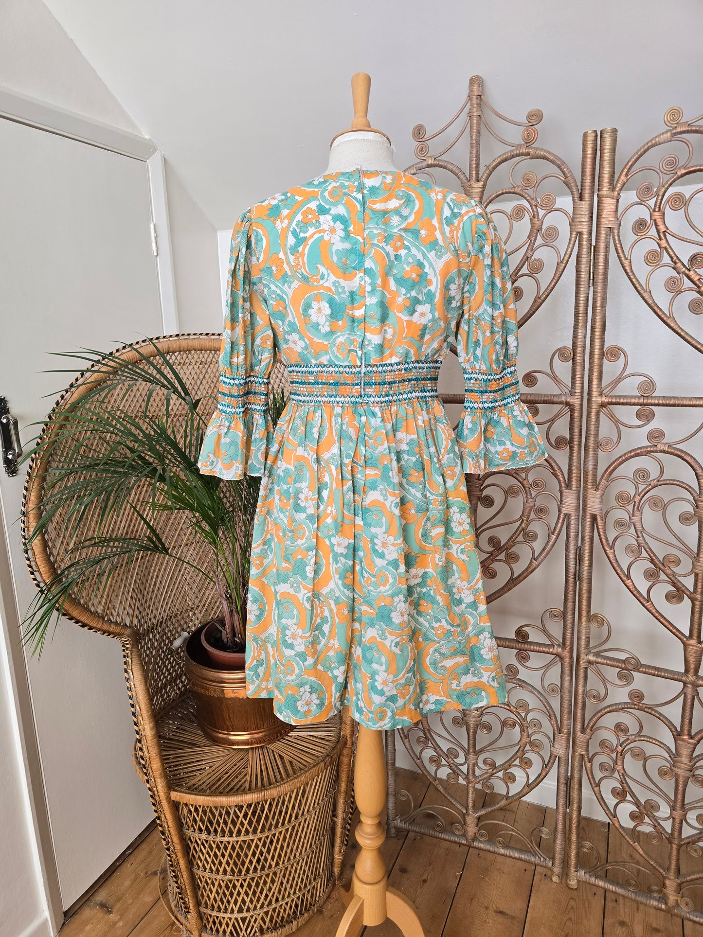 Vintage Richard shops 70s dress