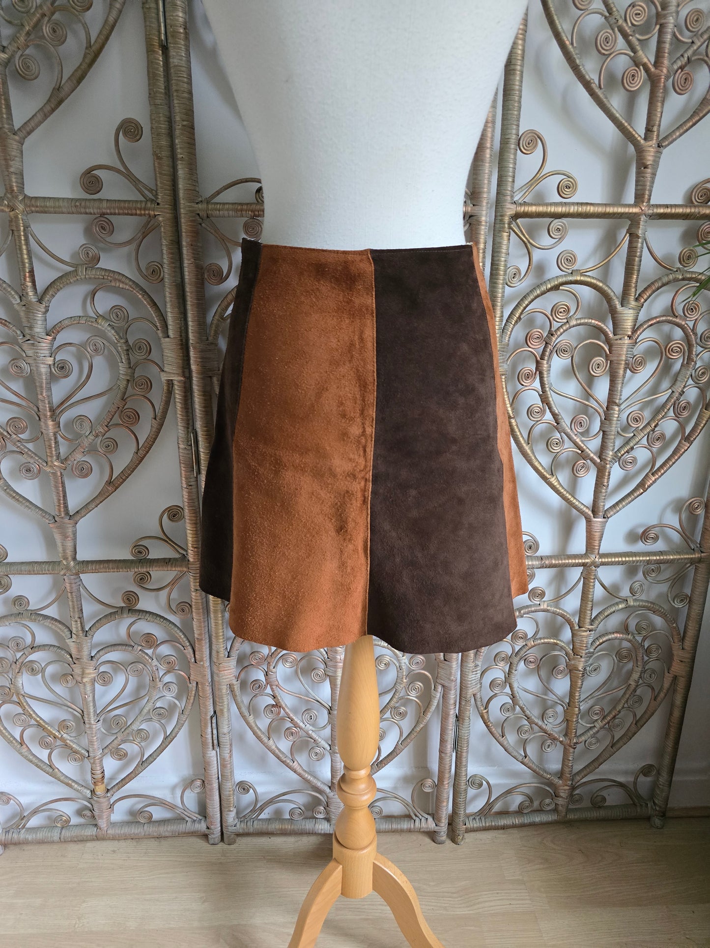 Vintage suede skirt w29.5"