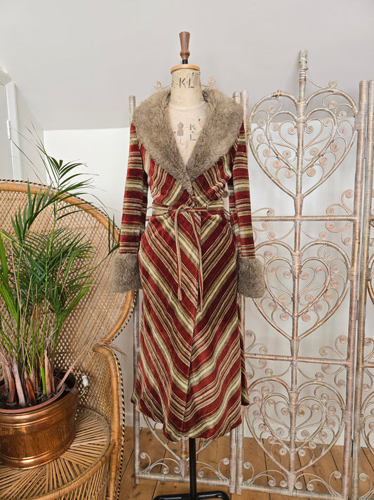 Vintage chenille 70s coat