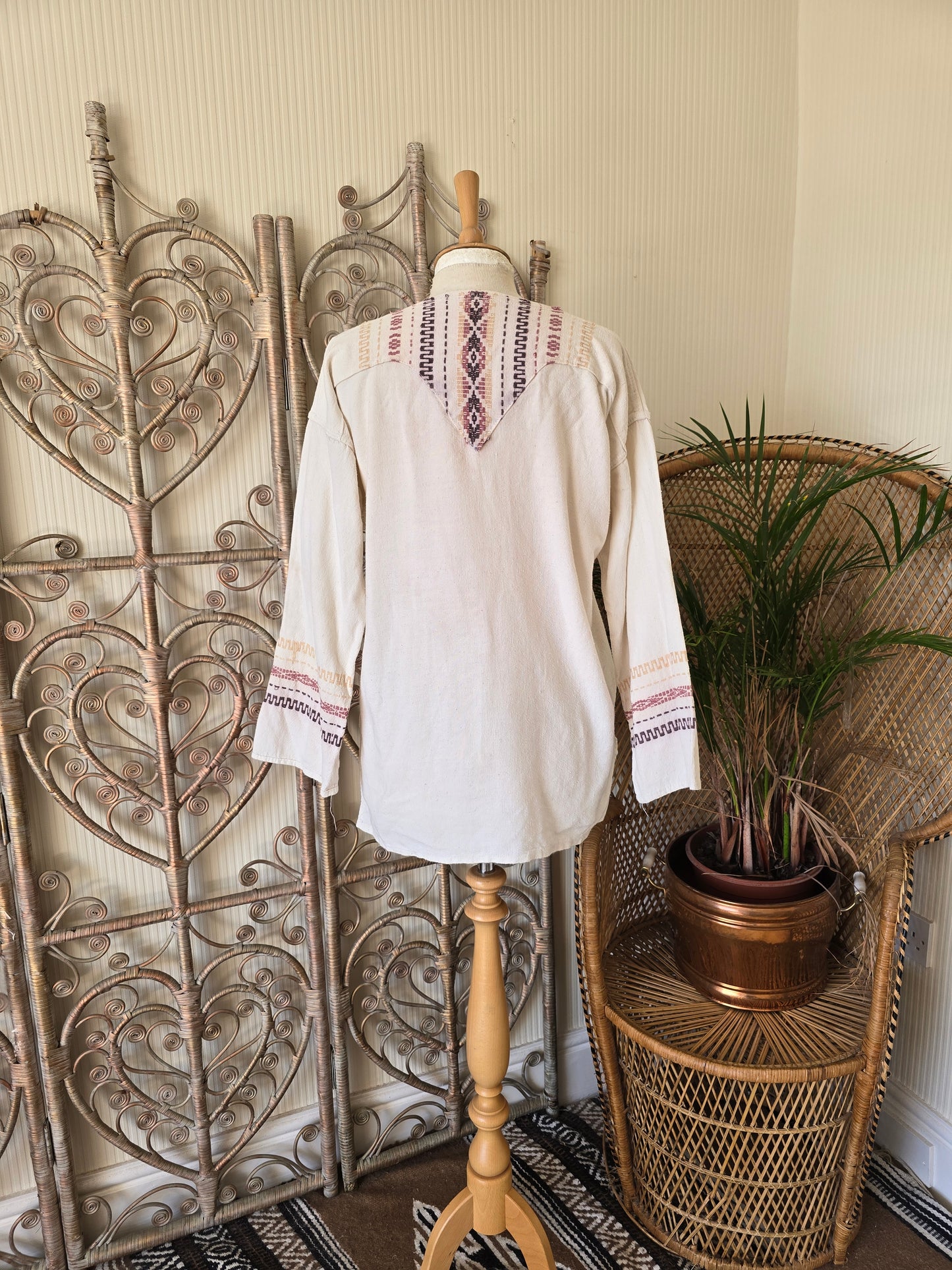 Vintage embroidered shirt blouse