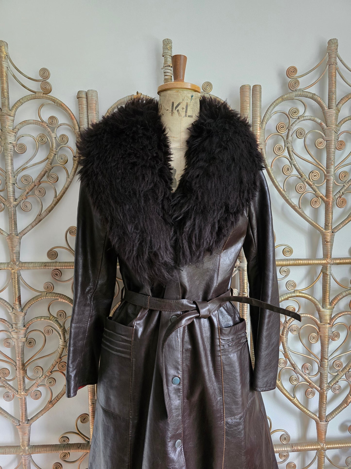 Vintage 70s leather coat