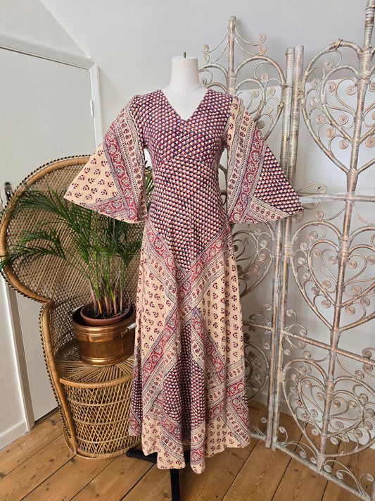 Vintage indian print 70s maxi dress