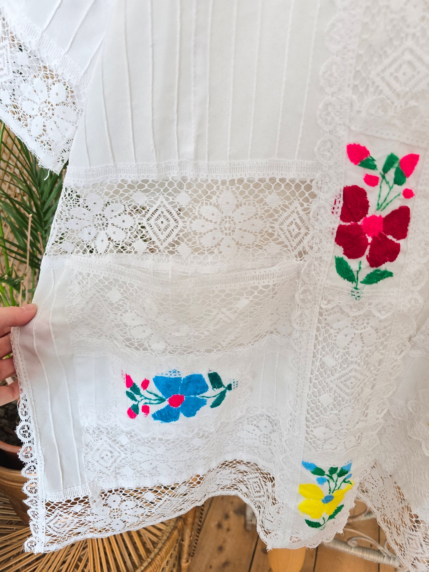 Vintage embroidered shirt tunic