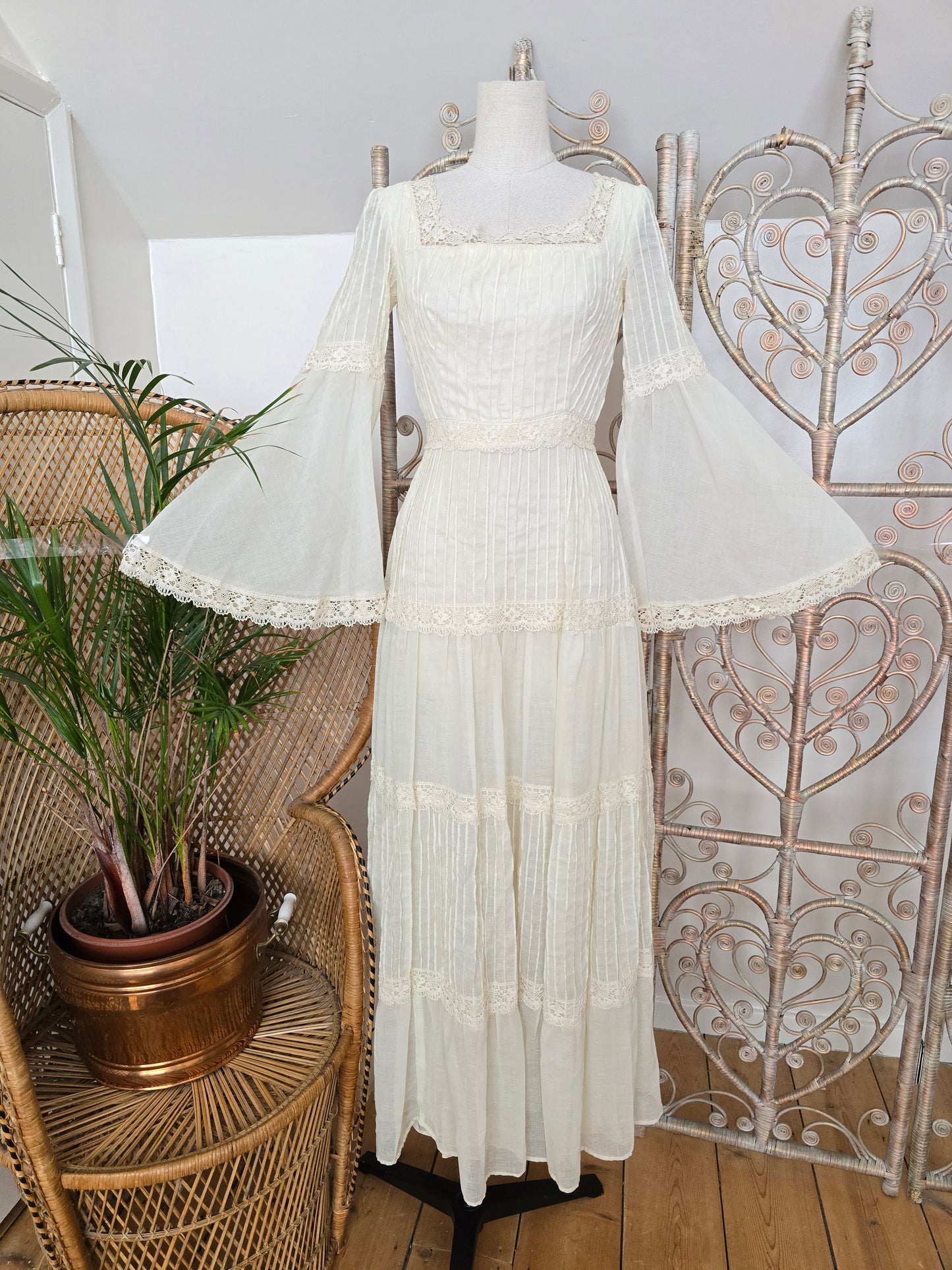 Vintage lace maxi dress