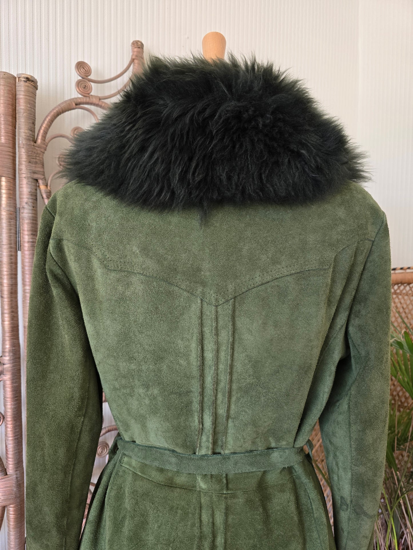 Vintage suede Sheepskin collar  coat