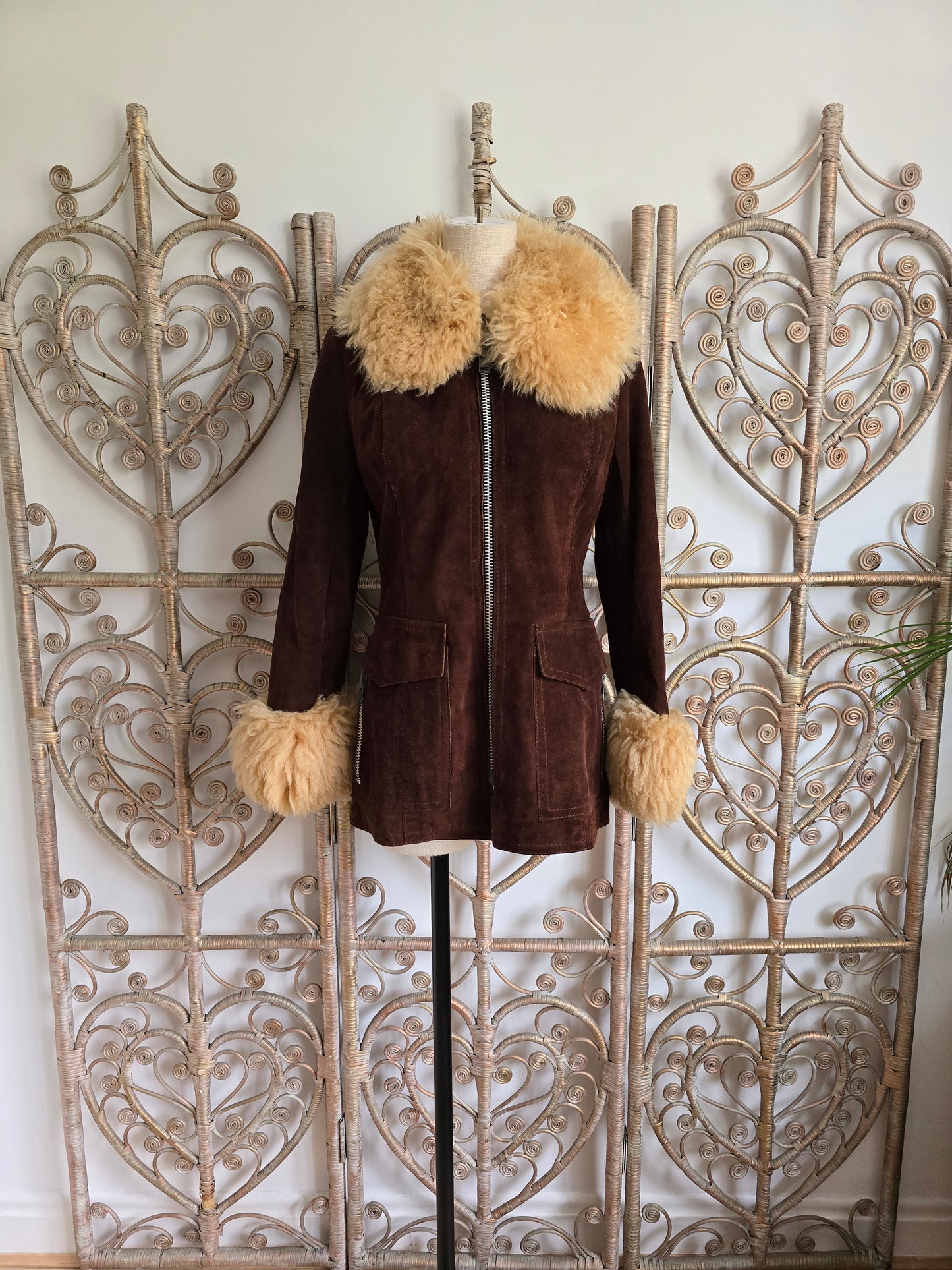 Vintage suede Sheepskin collar cuffs coat XS S