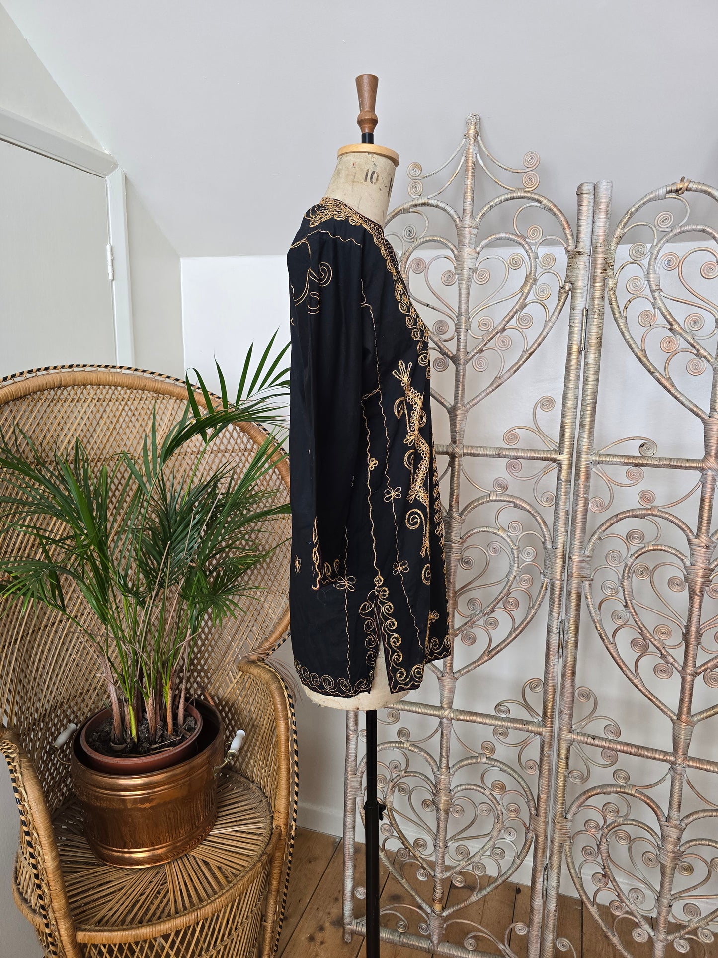 Vintage embroidered kaftan tunic